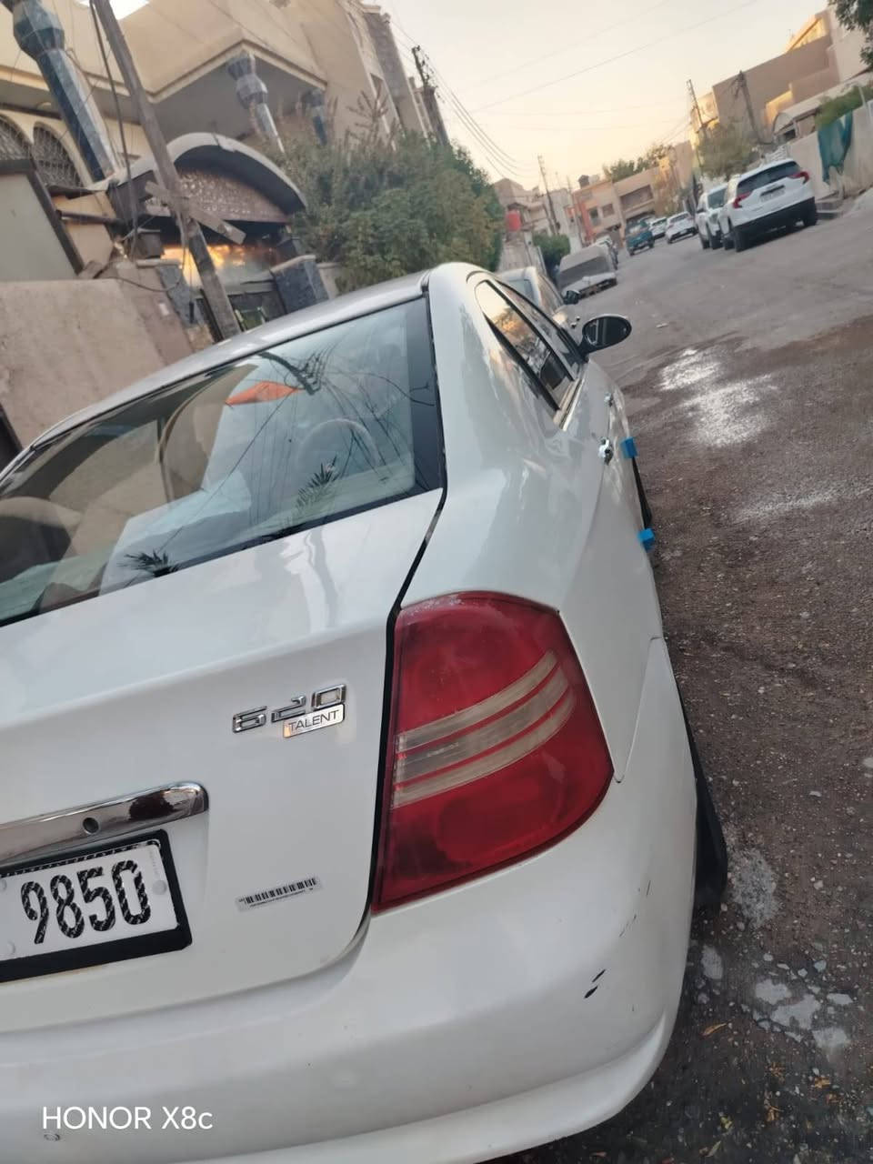 سلام عليكم اخوان سياره ليڤان موديل  ٢٠١٣. نضافه ٧٠ % كشرها حلوه ابلاديه حجم ٦٢٠  رقمها كوت  انكليزي بسمي تحويل ثاني يوم سعرها 40 ورقه وبيه مجال رقم الجوال ***********
