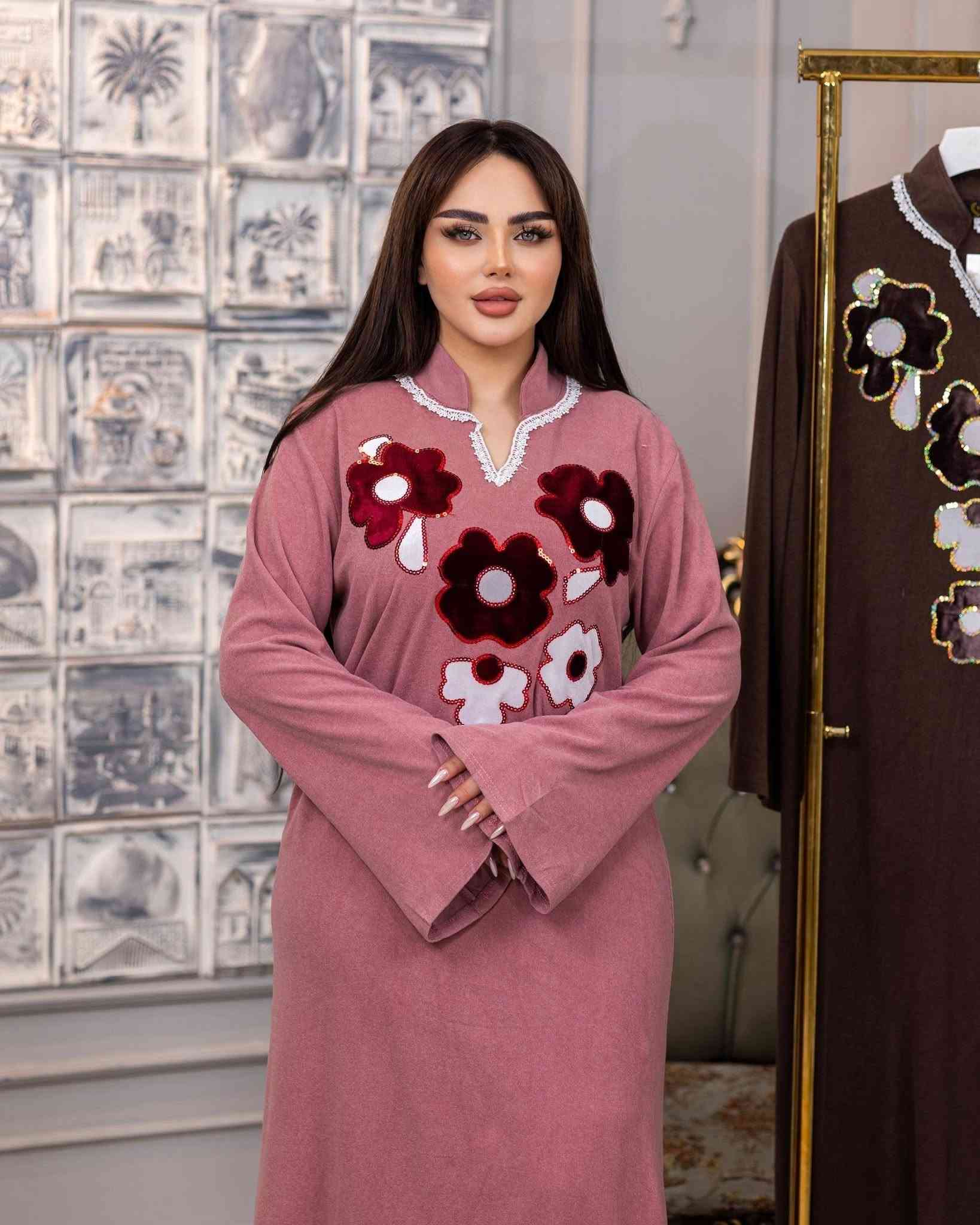 🔴جملة _جملة🔴
دشداشة رياضي خامه قطن درجه اولى 
القياسL. /XL. /2XL. 
للحجر والاستفسار مراسله الصفحه 
واتساب *********** 
عنوان بغداد، الشورجة 🏙️
