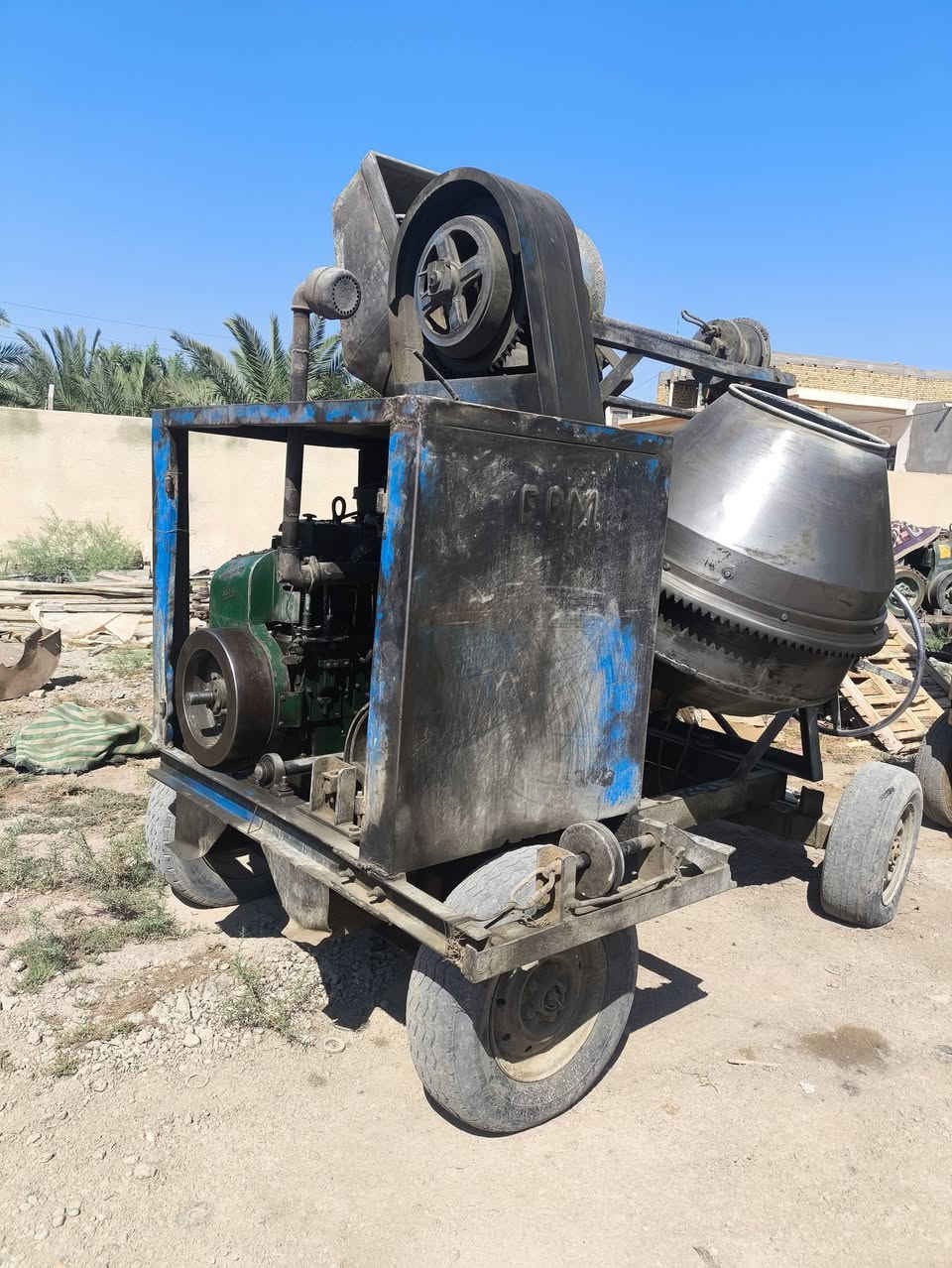 خباطه للبيع جاهزه لشغل
نضافتها حسب الصور 
للاستفسار الاتصال على الارقام التاليه 
***********
***********
