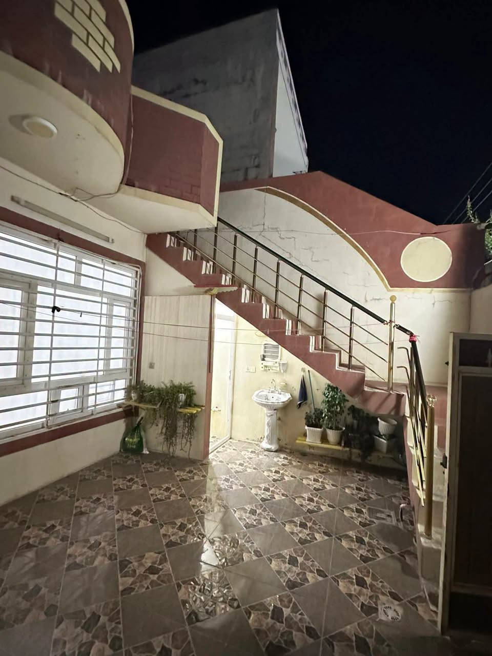 سلام علیکم230 گەڵاو معاملە

#خانوو_بۆ فرۆشتن ⛪💒
ناونیشان 📍کەلار _قه زاي ڕزگاری (سموود) 

◼️ گەڕەکی ژاڵە 🌆🌃 کۆڵان سەبەکان 🛣️
◼️ ڕووبەری5.5 بە 20 =110 مەترە 📏📐
◼️ تاپۆی یەک ناوە  🖼️
◼️ شوێنێکی زۆۆر خۆش و دڵگیری هەیە. 
◼️ کامل ژوورەکانی 1.20 کاشییە ✅
◼️ ڕووی خۆر به يانيه
◼️ نرخەکەی زۆۆۆر گونجاوە ✅✅
 

🔴 ژوورەکانی ئەم خانووە پێکهاتووە لە ⬇️

🔶 میوان 🪑🚪
🔶 مساعد مطبخ 🍽️🫖
🔶 هۆڵێک 🖼️
🔶 ژوورێکی نوستن 🛋️🛏️
🔶 ڕۆشنایی 🪟
🔶 مشتەمەلات 🛁🚿

بؤه زانيني نرخي ئه م خانوانه خاليك له كوميند دانه

بؤ زانيارى زياتر پةيوندى بكةن بة يةكيك لةم ژمارانةى خوارةوة👇
📞☎️
***********
 

ناونیشانی نوسینگە خؤرنةوةزان ◀️ بەرمبەر مزگەوتی  ئاسودة  

ئێوەی بەڕێزیش هەر موڵکێکتان هەبوو بۆ فرۆشتن یان ویستان بیکڕن دەتوانن ڕەسم و زانیارییەکانتان بنێرن بۆ ژمارە ڤایبەری 📳✅***********
