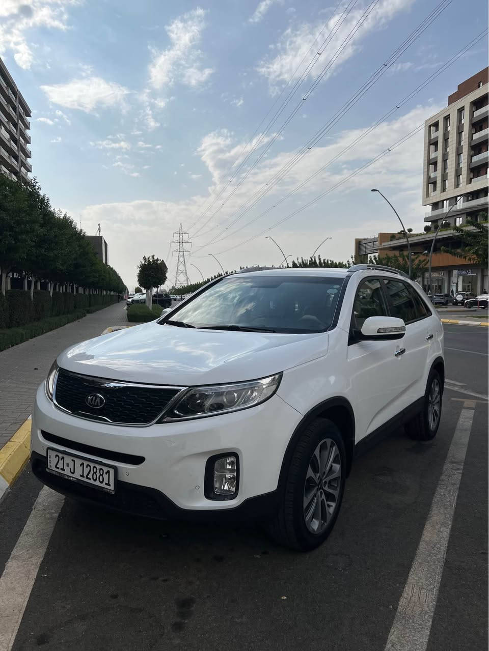 ‎Kia sorento
موديل:2014
موارد: خليجي
عداد مسافة:128,000km
محرك: ٤ سلندر 2.5L 
***********‎ السليمانية, العراق
