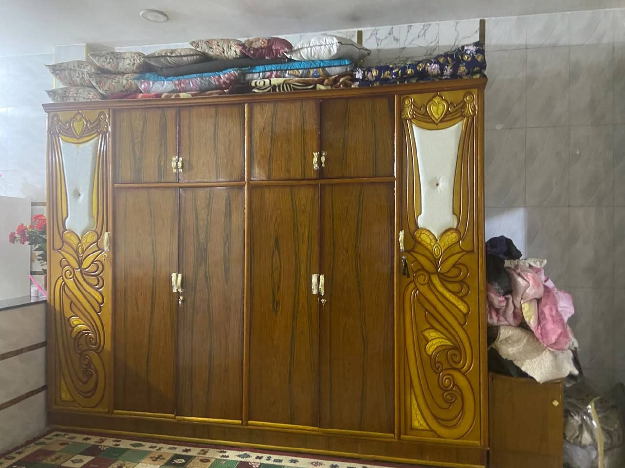 سلام عليكم عيوني كنتور البيع 300بي مجل ***********
