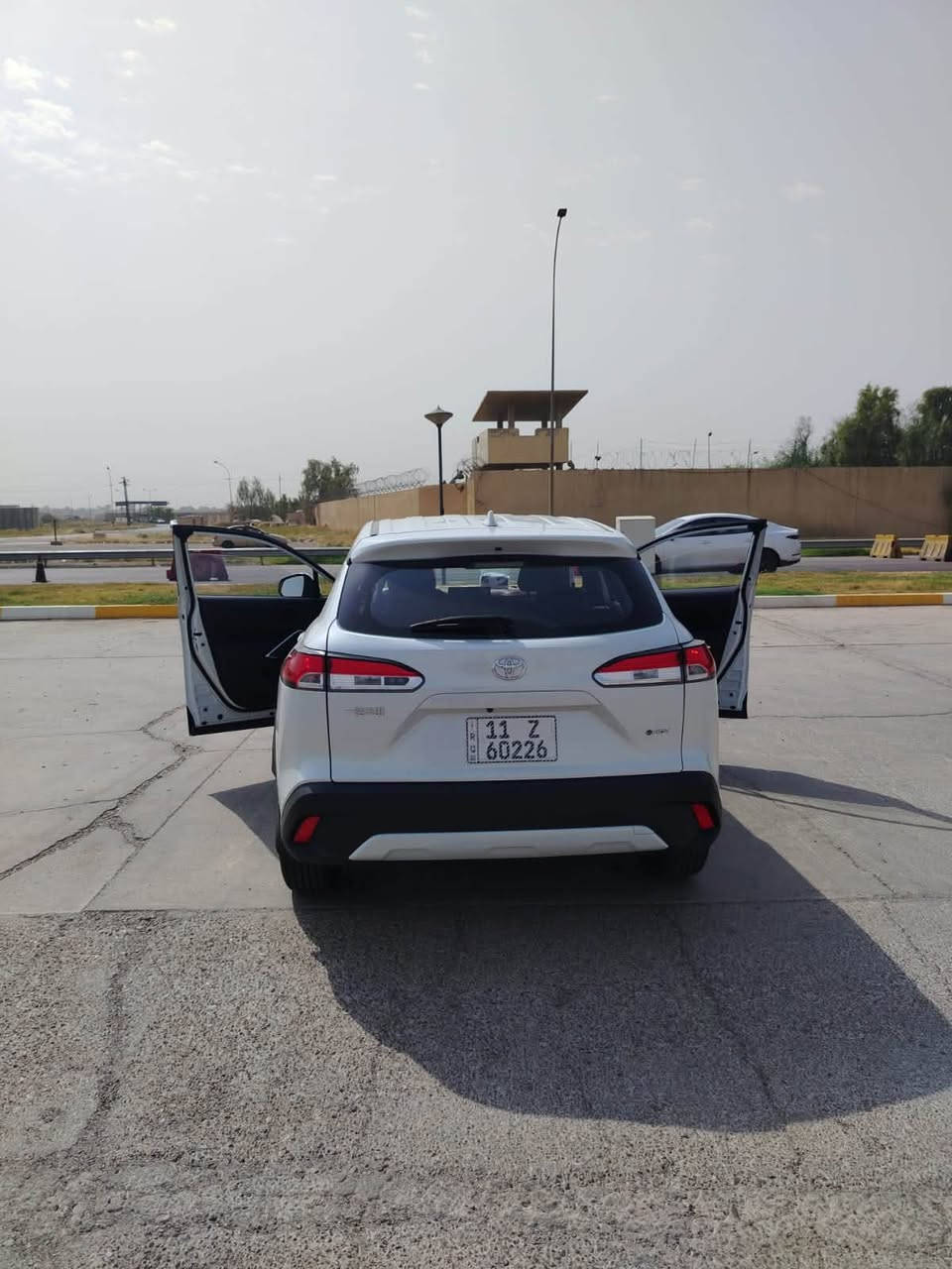 السلام عليكم
تيوتا كروز للبيع 

2025 موديل

فول مواصفات 

كامرات 360 درجه

ماشيه 11 الف جديده السياره بحاله  الزيرو

جنطه كهربائيه 

رادار امامي خلفي

فول للاخير

سعره 27 مليون و500 

غير متواجد ع الفيس اتصل او واتس اب 

للاستفسار 

‭***********‬
