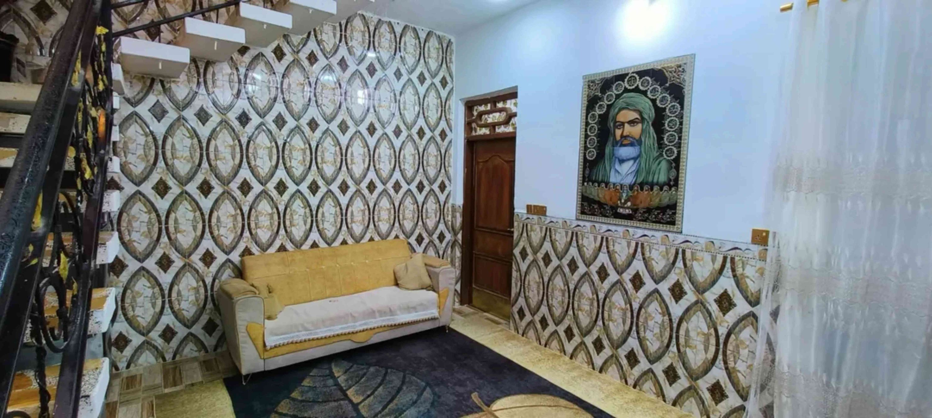 حي الصحفيين • ١٠٠م • ٣ غرف