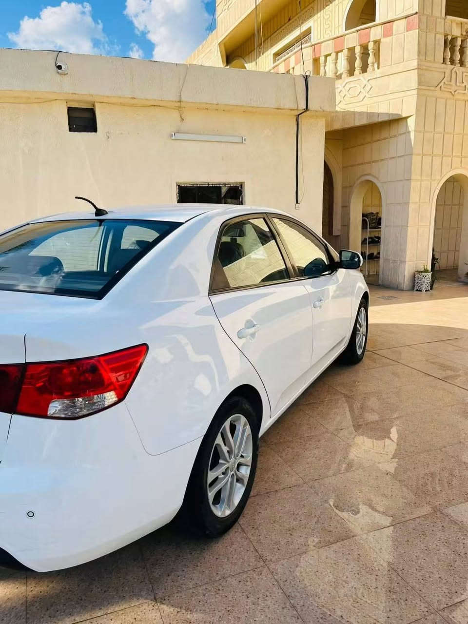 السلام وعليكم
سيراتو خليجي 11 ماشيه 161 الف
سونار موجود بل منشور فقط بارع مواضح
السعر 95 وبيها مجال بصيط
مكاني طارميه
***********
اي استفسار موجود خاص
