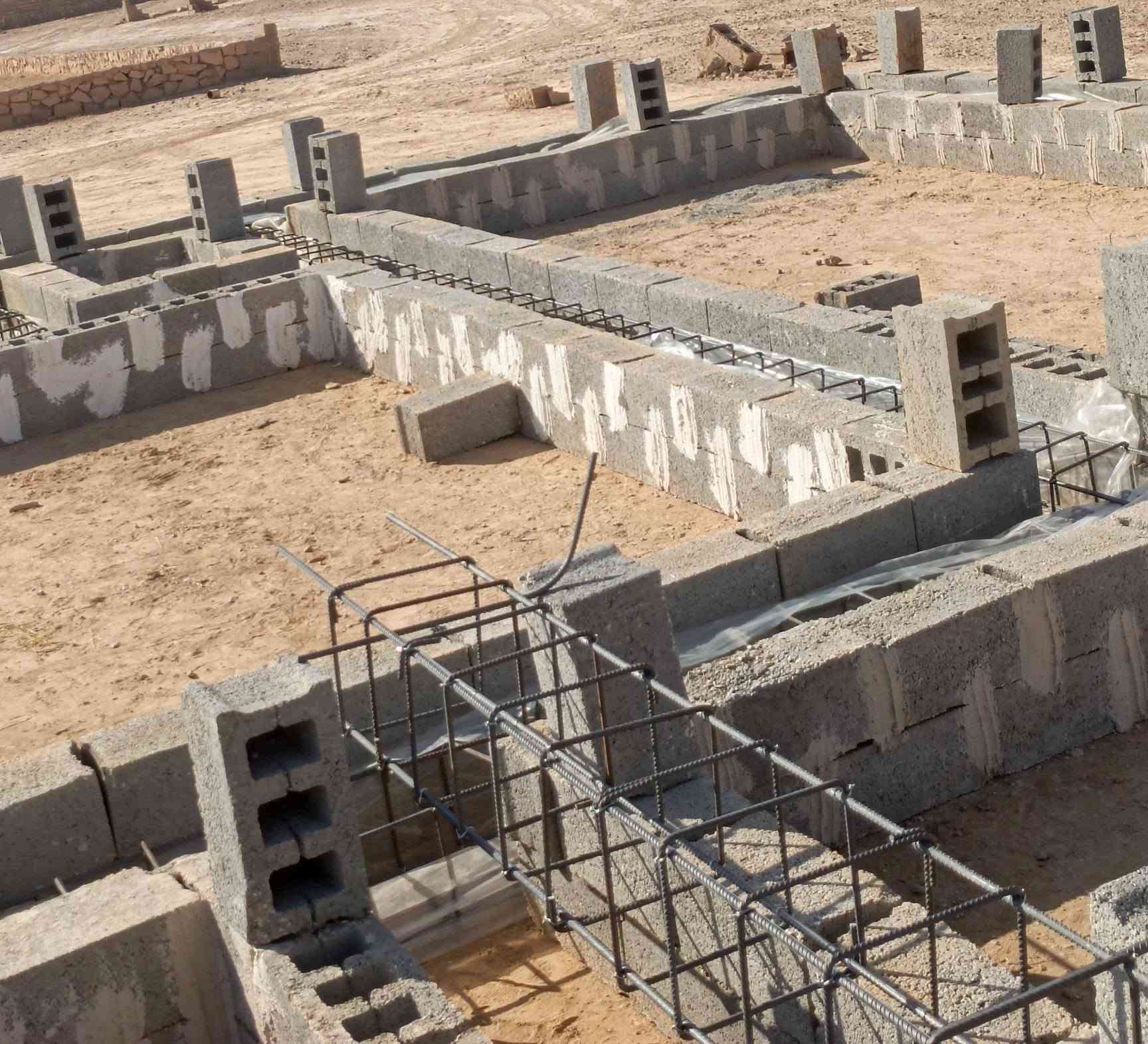 اسلام عليكم اشتغل بيت كامل من تخطيط الخريطه إليه   صب جاهز وتسليح درجه أوله و سياجات  وبسعر مناسب   متفرق هاذه رقمي الستفسار ***********

