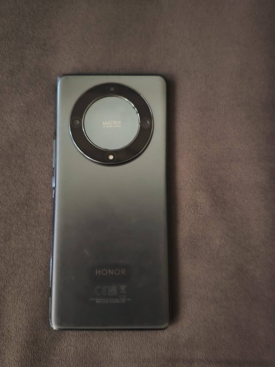 السلام عليكمHONOR X9a 5Gذاكره 12 عشوائي  جهاز نضيف وما مفتوح وكاله بس الجهاز بي طابع خفيف من جوه بس جهاز كامل بس بدون ملحقات كامرات سماعه كله شغال  *********** مكاني بغداد الدوره سعره200وبيه مجال
