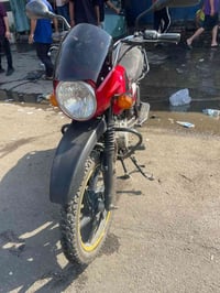 بوكسر رقم وسنويه موديل ٢٠٢٠ بيها خيط تبخير السعر ١٣٠٠ مكان الشعب 07741...