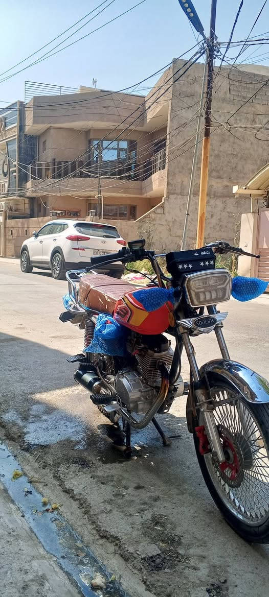 السلام عليكم تايكر موديل ٢٤ شكل ٢٥ مكينه كفاله بدون صلنصه الي بل صوره  السعر ٦٥٠ وبيهامجال موجود بس واتساب اتصال ***********
