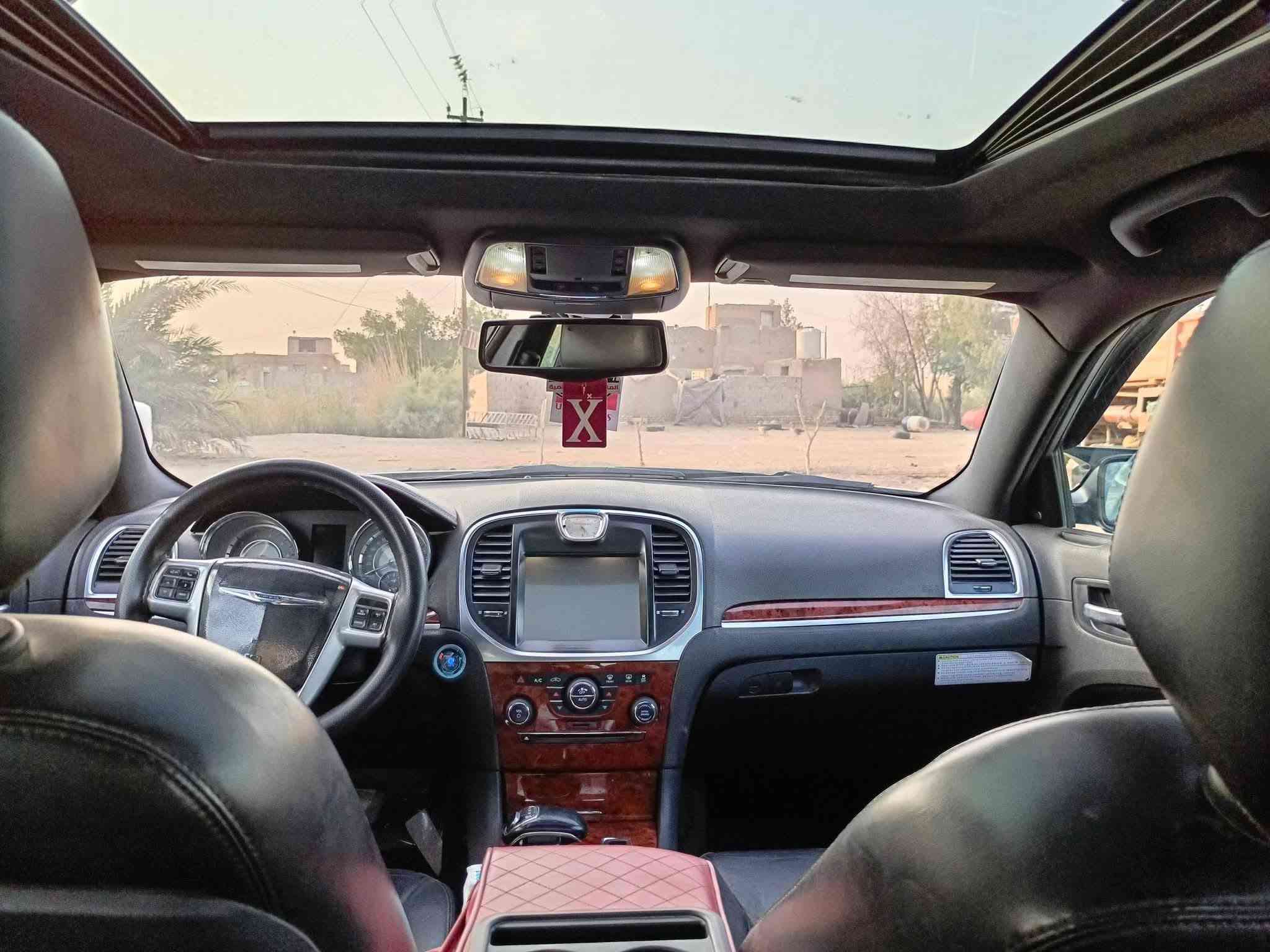 كرايسلر 300 • ٢٠١٢ • قير طيارة