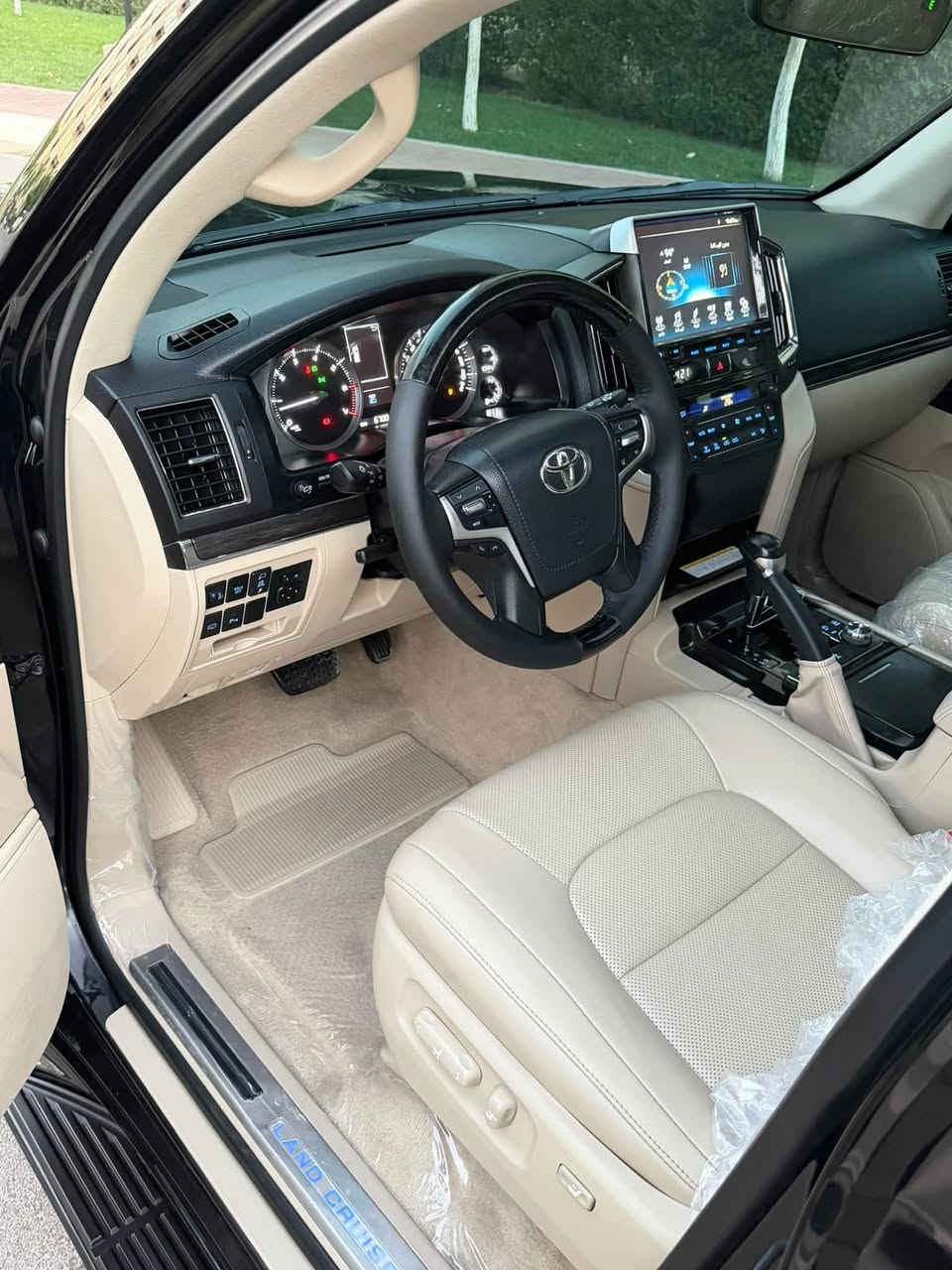 Toyota land cruesir 2021 V6 [67km]

Grand turing + جيهان باب اولا

♟️اخت زيرو بل كارتون سياره 
🪬ارخص  سعر بكل عيراق 📦

🔹لاند كروزر   ٢٠٢١  gxr  جيهان باب اولا
🔹محرك ٦ سلندر 
🔹ماشي [٦٧km] الف كيلو ضمان شريكه 
🔹سياره زيرو شريكه جيهان باب اولا 
🔹ماشيه حقيقي بشرت داخل شريكه
🔹بسمطين + سماعه بيلادي + فرشات بيلادي موجود + كتلوكات 

🔹سياره مكفوله كفاله عامه كلشي  
🔹بدون صبغ + بدون بارد + بدون رصعات
🔹بدون حتا شخت مابيها + دعاميات حتا
🔹بدون رصعه و شخت مابيها 
🔹رمل مابيها 

‏‎🔹فول فول مواصفات
‏‎شاشة كبير لمس كاميرا حاسة
‏‎كاميرات 3 شاشات سيلاد فتحة سقف 
‏‎كشن جلد كشن كاراباي شحن موبایل  8 اريباك تبريد مركزية
‏‎بصمة تشغيل عن بعد باب جاك سلاجة ليد زينون 
‏‎تحكمات ستيرن دبل فوليوم فورويل هوك
‏‎سيارة بها 2 بصمة من شركة جديد جدأ 
‏‎سيـارة عل نظافتها احسبها صفر زيرو

🔹تخم تاير دنلوب الاصلي

‏‎ 🔹محرك كير بشرط مامفتوح
سياره حيل نظيفه كلشي علي بيلادي
تحويل بشرت مباشر حول باسمي السنويه
بشرط تحويل و خرامه 
سياره دينار مصرف مابيها
سياره رقم اربيل 
مكان / سليمانيه 
سعر / 538$ 
رقم /***********
