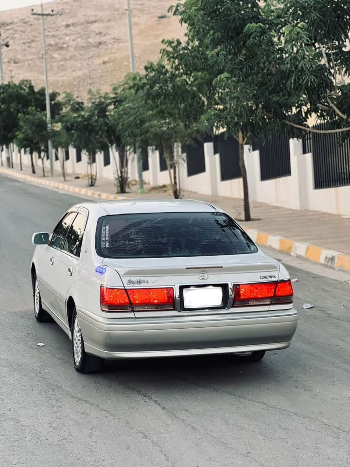 كامل • شاشة • مكيف