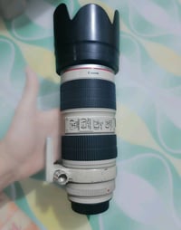 كانون 5d vi مع عدسه 70/200 2.8 دبل ستبلايزر للبيع او مراوس نيكون