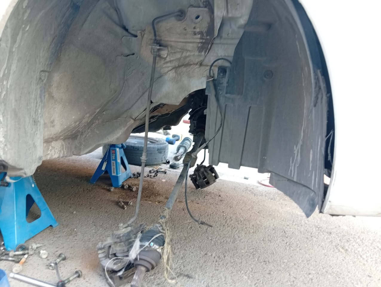 الاستفسار ***********
سني هندي
تبديل صدر كامل مع بوربرنات
مع تبديل قايش
متواجدين من ١١ صباحا لغايه ٨ مساء
