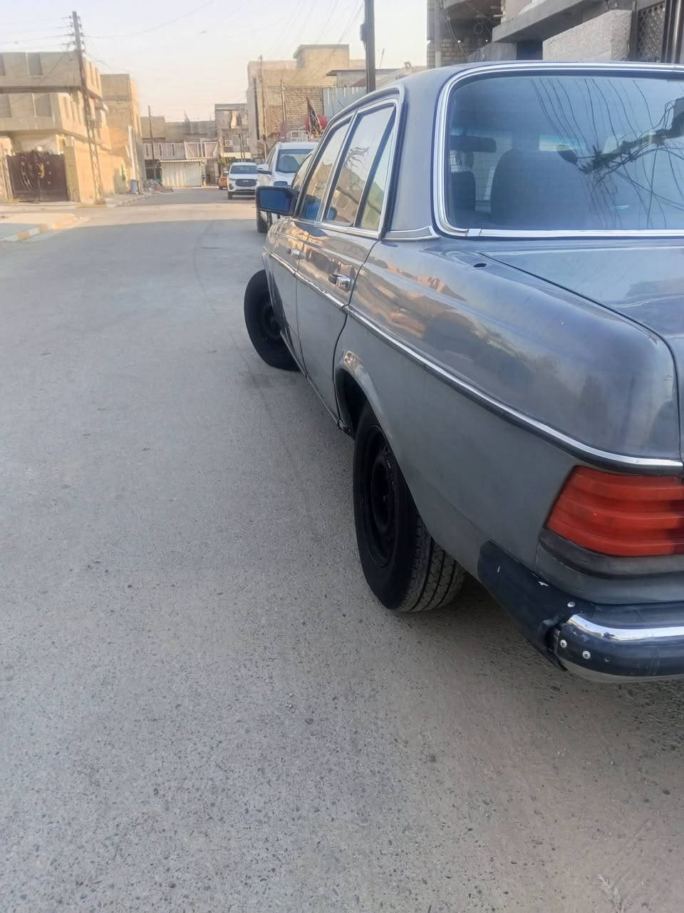 السلام عليكم للبيع موديل 84 مكان بغداد.       ***********
