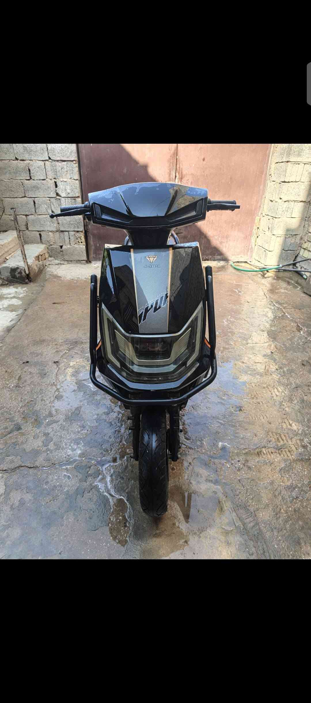 سكنس • شحن • ٦بطاريات