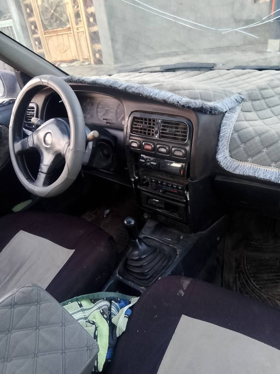 السلام عليكم نيسان برايمره لبيع محرك 20 معمر جديد كير حيل زين صبق مابيه بيه طخه بل جاملق اليمن فقط السعر 20 رقم ***********

