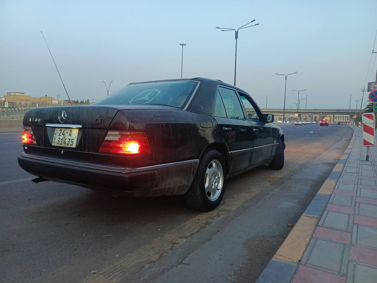 سلام عليكم مارسدس دب موديل 89 سياره جاهزة كير محرك بطه حداديه مشروطات تبريد ثلج باتري جديد تخم تأير جديد رقم دهوك انكليزي شرط الوكاله وتحويل سنوية لل30 غرفه جلد ارضيه جلد اسلايت طكتين سياره حلوه وجاهزه بيهه بس قاعده دبل امصلحه كهربائيات كلهه شغاله بيع مستعجل مكاني النجف الاشرف حي القادسيه يم مطعم ثابت السعر 38وبيهه مجال حك الجيه للتواصل واتساب وخاص مفتوح ***********
