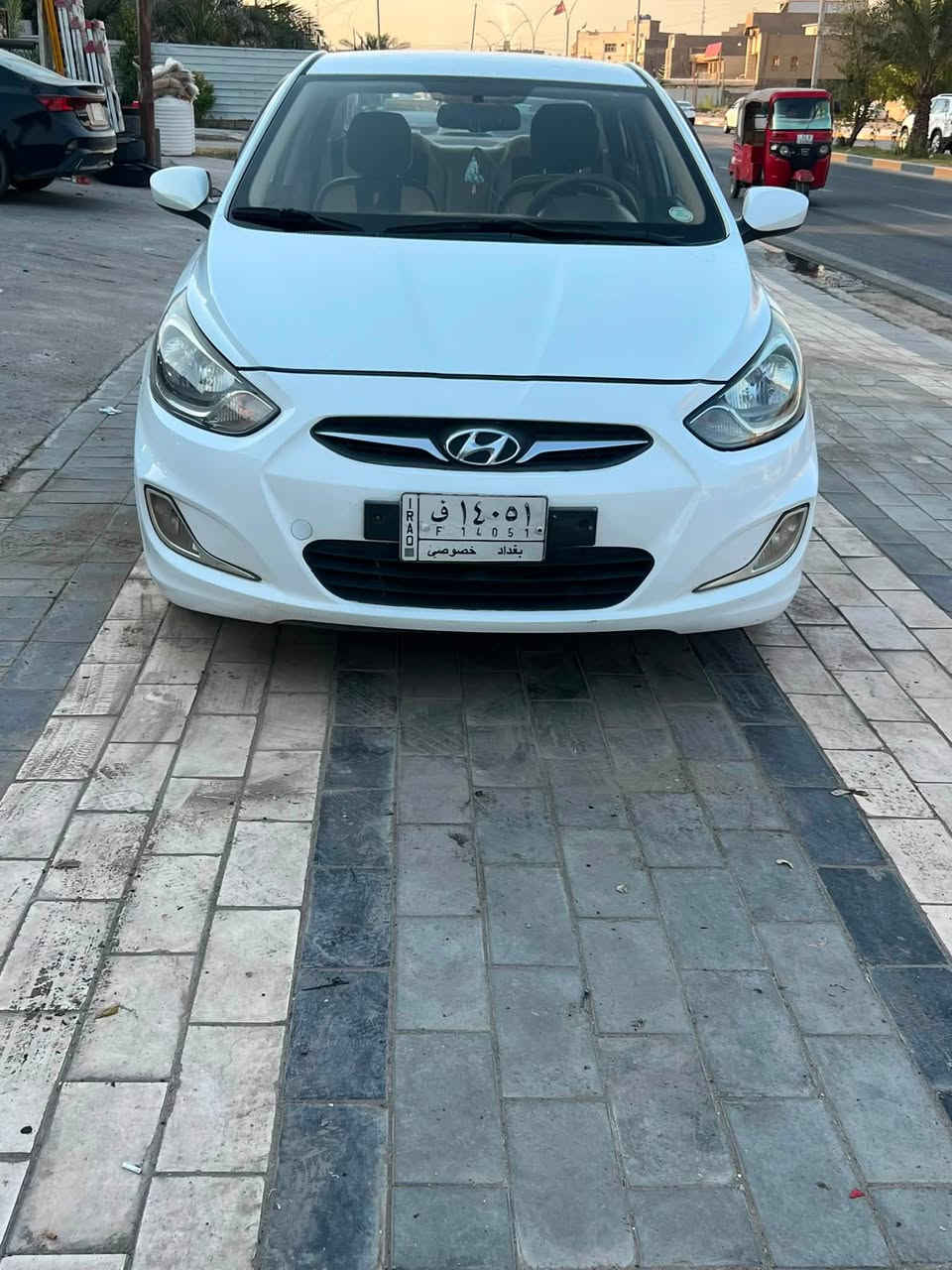 اكسنت موديل ١٤ خليجي محرك ١٦٠٠ 

بيها   قطعتين  صبغ بدون دواخل  سياره جاهزه 

سياره جاهزه صدر تخم تاير تبريد 

كلشي متصرف عليها ماشيه ١٤٠ حقيقي 

سعر ٨٥ وبيها مجال 

مكان سياره بغداد الدوره ***********
