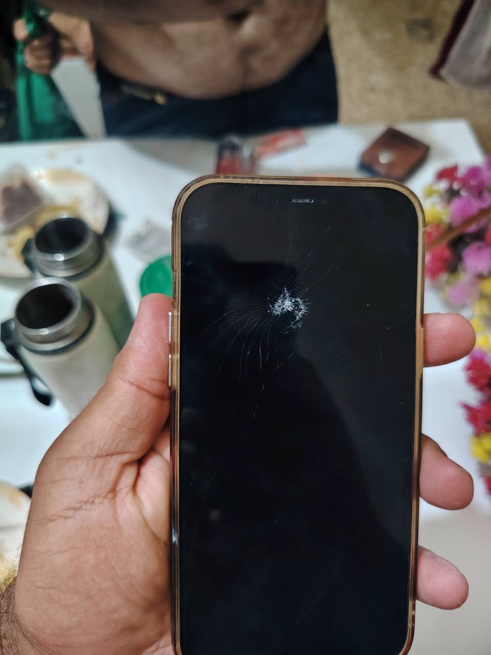 ايفون 12ابرو ماكس
دبل شريحه
نموذج  A
ذكره 256
مبدل بطاريه اصليه
اوشاشه تفصيخ فيس ايدي متوقف
بيه فقط فطور بل شاشه
السعر 250 الف
عنواني كوت داموك حي الشهداء
***********
***********

نص مكتوب في الصور:
- ١٤ ربيع الآخر، ١٤٤٨ هـ · جمعة ٢٥ أيلول
- ٨:١٧