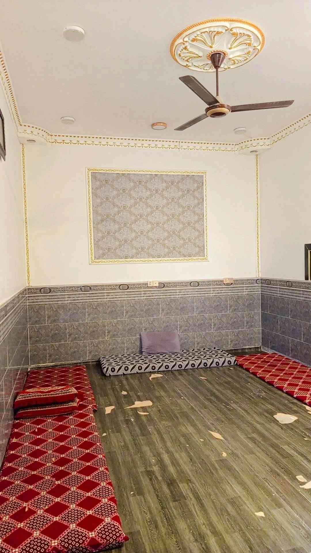 غرفتين • حديقة كبيرة • ٤٥٠م
