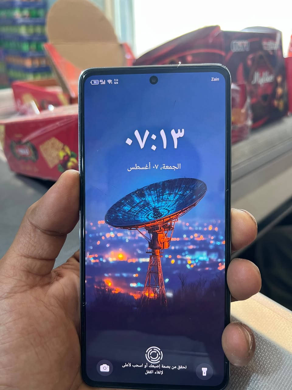 TECNO CAMMON 20PRO الجهاز مثل ماواضح بالصور الضهر والشاشة والجهاز مامفتوح
ذاكرة 256
رام 16
معالج helio G99
كامرة64 
السعر:170 الف وبيه مجال لليستاهل 
التواصل عبر الرقم : ***********
