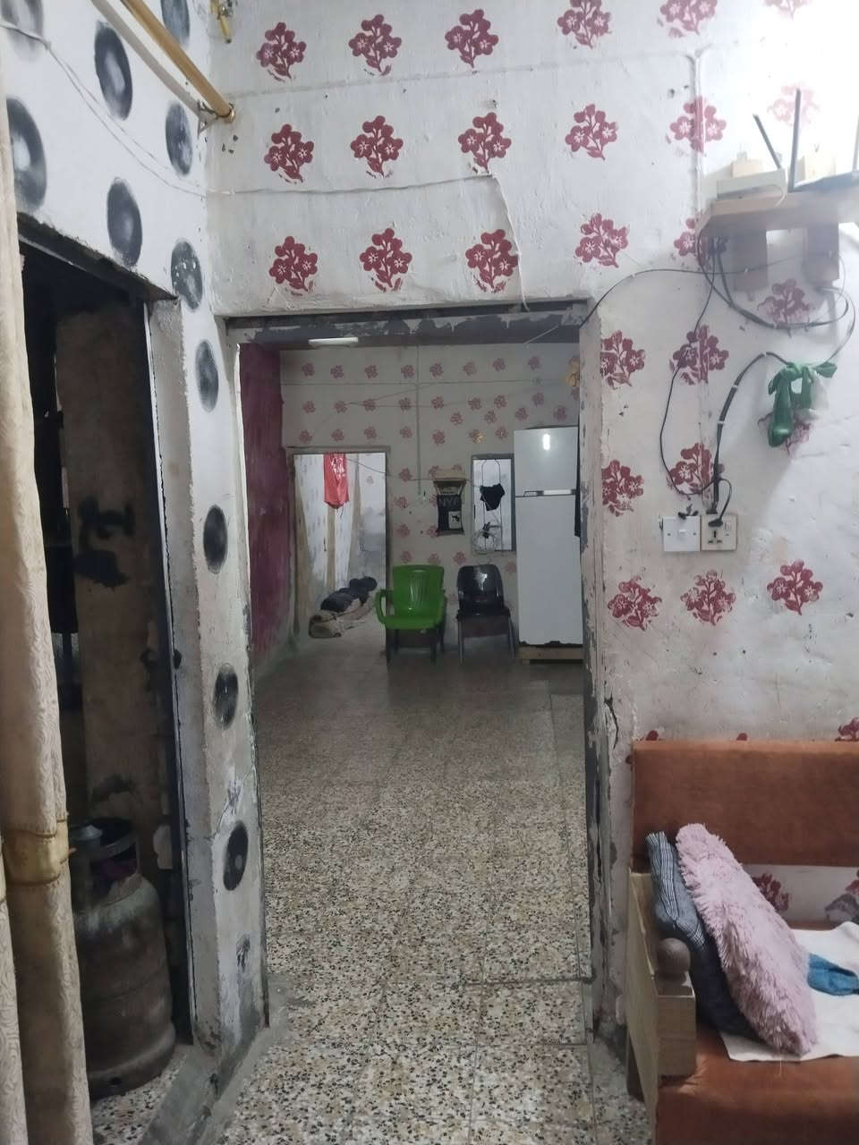 دار للبيع المساحه 112ونص /العنوان حله شارع 80 اتصال *********** طابو صرف
