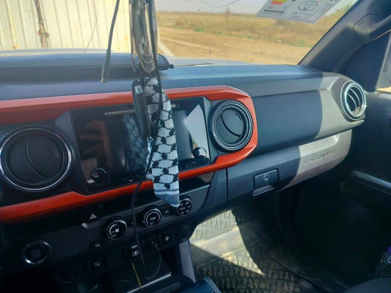 TOYOTA TACOMA TRD
السلام عليكم 
بيع او مراوس بيكم تيوتا تاكوما 18 كلين تايتل كفاله عامه بغداد سته سلندر مكينه ٤٠٠٠ تي ار دي فول مواصفات للأخير العنوان بابل *********** الحادث بارد بالدعاميه الخلفيه والبدي فقط ماشيه ٥٨ للتواصل  3️⃣5️⃣4️⃣0️⃣3️⃣0️⃣4️⃣1️⃣ 0️⃣7️⃣7️⃣
***********

