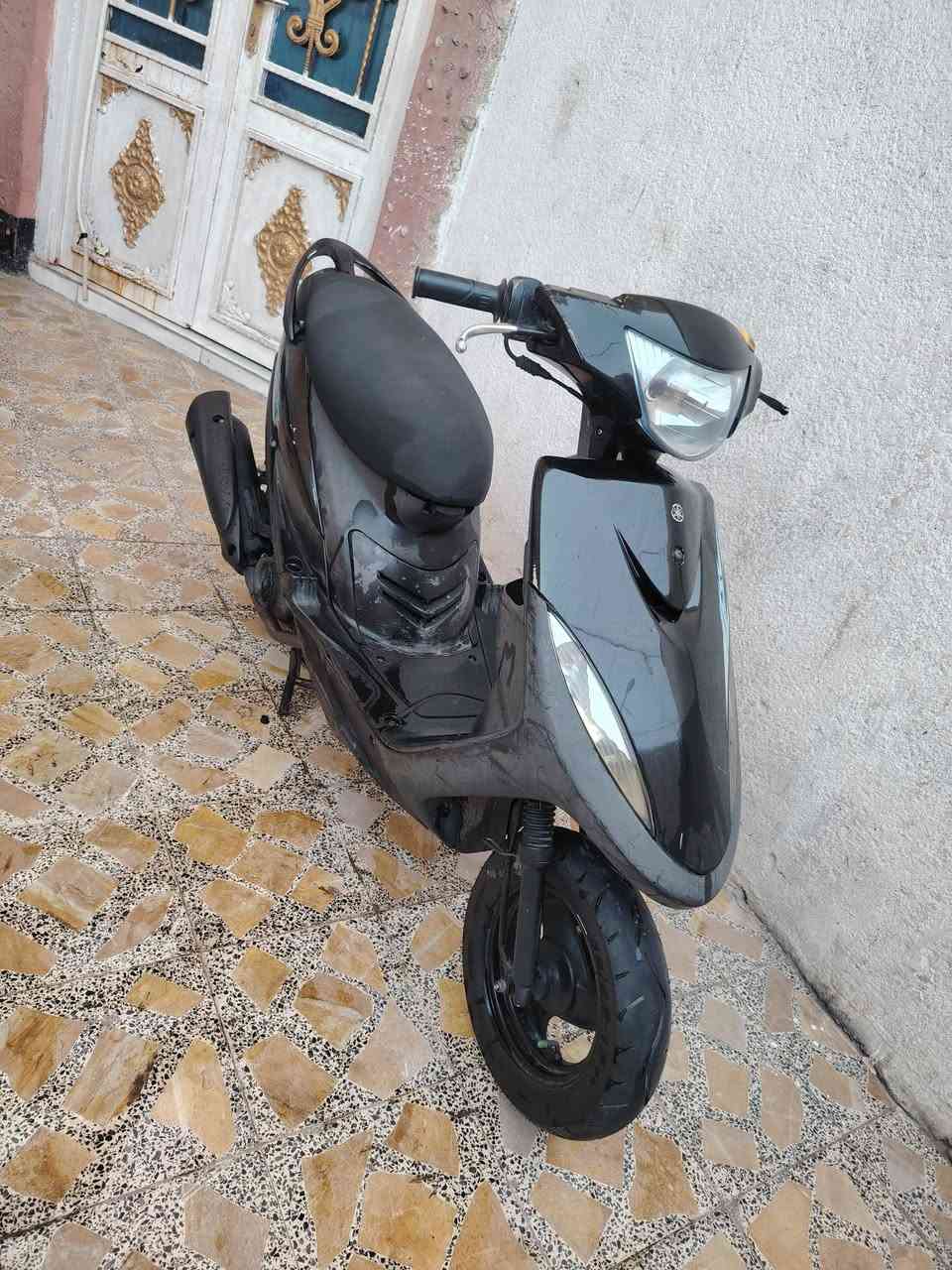 ماكس لبيع وراق ابسمي مكينه مامفتوحه شغالة سلف وهندر كهرباياته كله شغاله دراجه ختم واحد كله بلاد رايده 850 وأبيه مجال *********** مراسله واتساب
