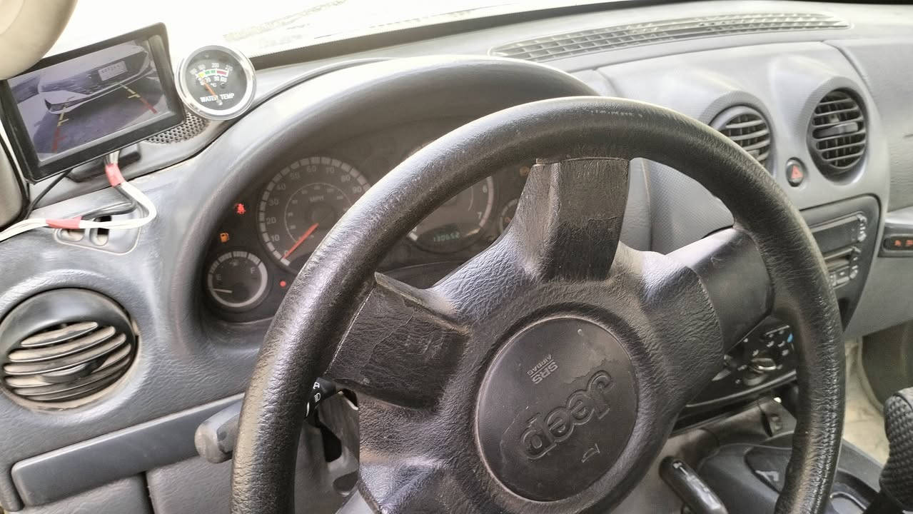 للبيع جيب لبرتي موديل 2007
كير ومحرك بطه
السعر 64 $
***********
