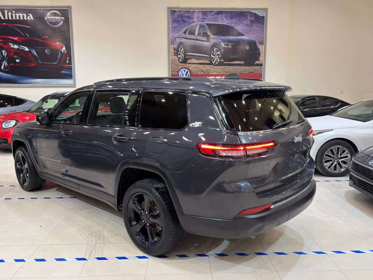 السيارة:- Jeep Grand Cheroke L Laredo
موديل: : 2025
ماشية:-19,000میل 
مواصفات:-L Laredo
بدون ايرباك
سيارة رادار كارةباي  باتري كل و بشرت
تفاصيل اكثر الاتصال علی ارقام التاليه
*********** واتساب كورك
شركة كۆپارت كارس
اربيل شارع مخمور فرع ناقلات أربيل, العراق
