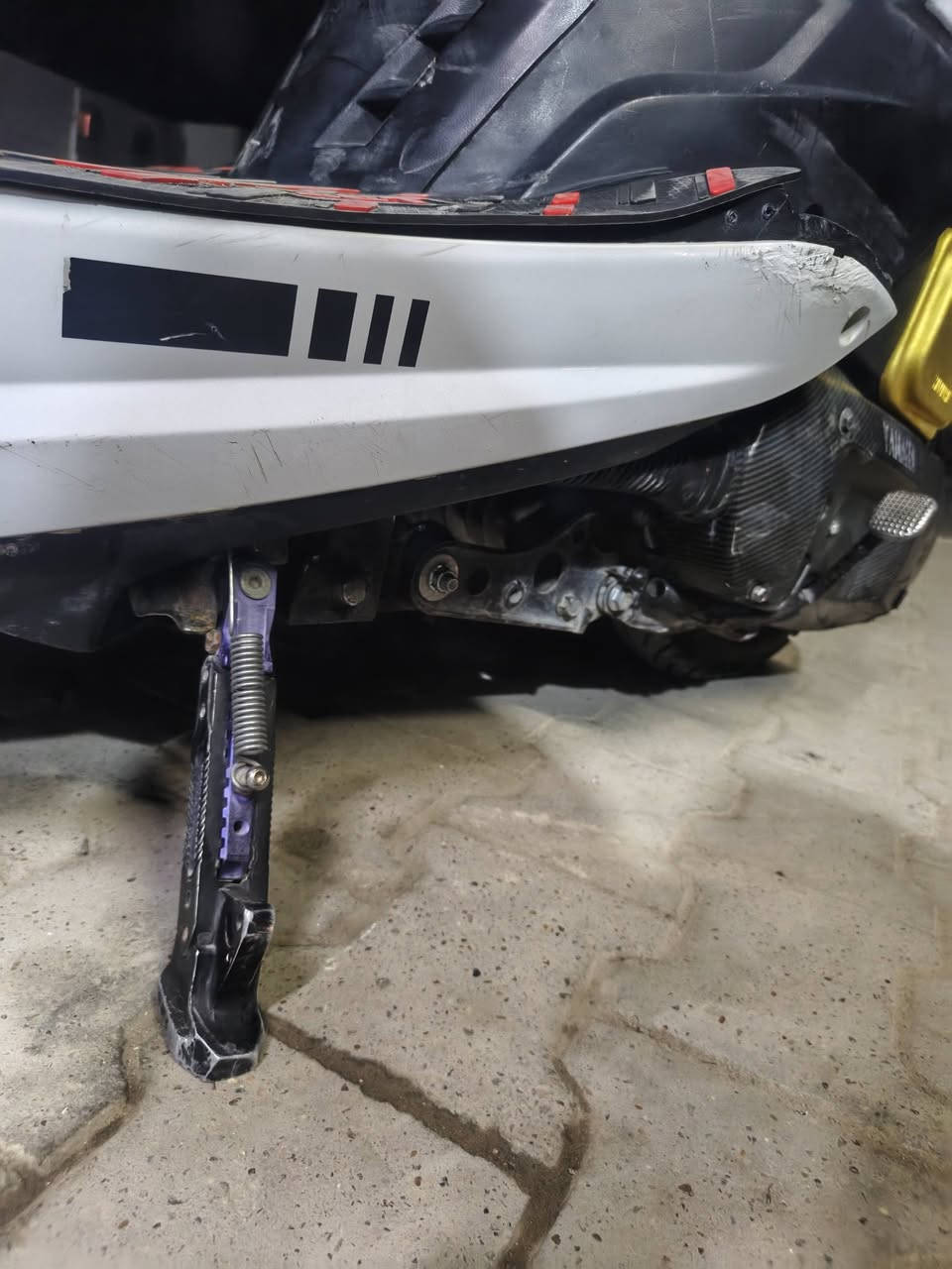 دراجه ماكس مضلع نوزل فول مزوعه زوذ  دراجه متعوب عليها من حض وبخت شرط انته تمشي تبنطش معدل 120 شرط مكينه 55 ع ايدي مال كصه شرط خرسه صرنصه اف ام كله جديد نكرة السعر 650 وبي مجال دراجه مصروف هوي عليها مكاني مجمع الدور ***********
