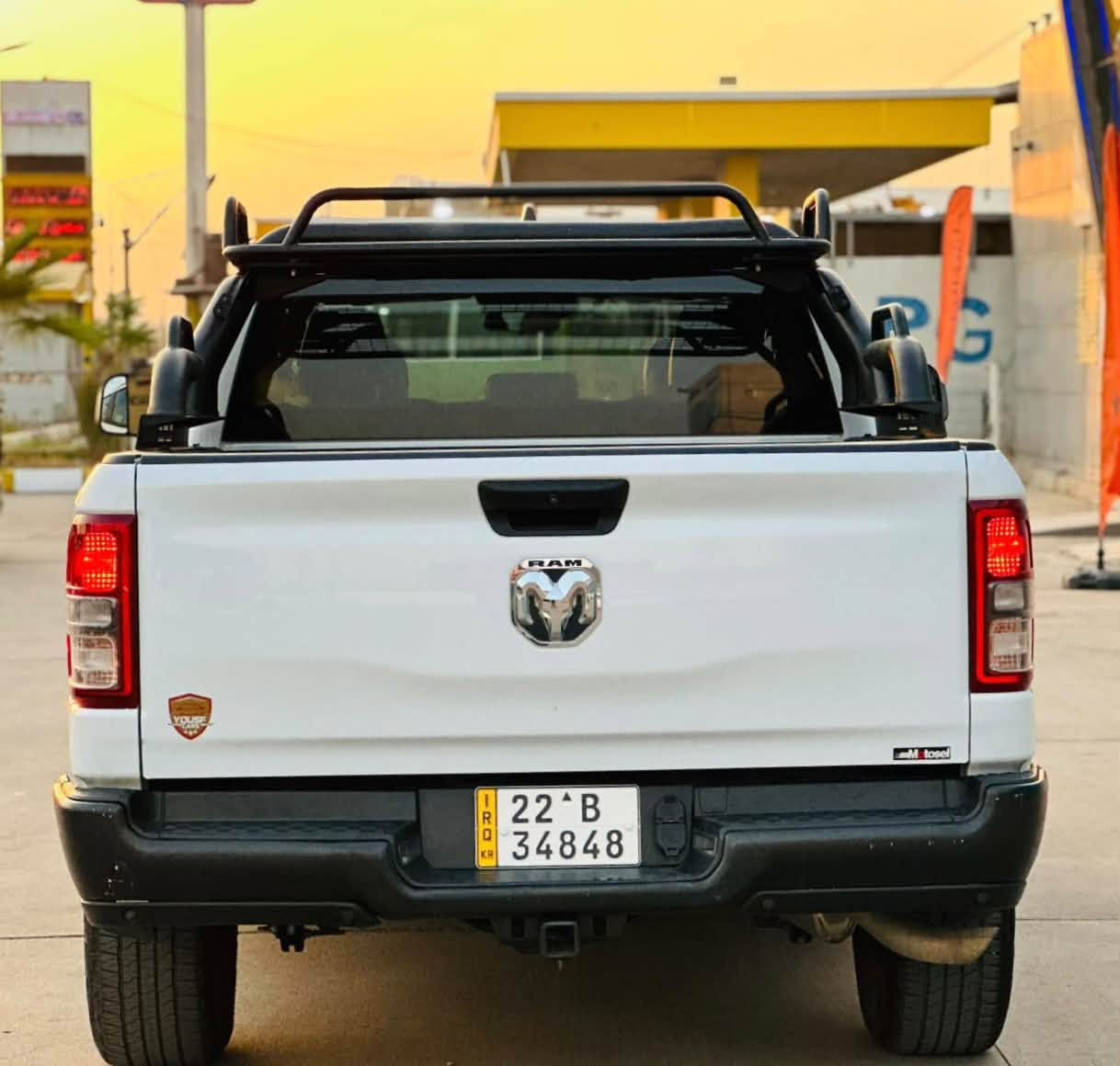 دوج رام 1500 🤍
Dodge - Ram -

موديل 2024  🆕 

السياره مرقمه اربيل - رقم وفحص وهزه جديد لحد 2030 

اللون ابيض 

بجم كبس 

محرك 6 سلندر سعة 3600 🚀

رقم الشاصي وصور الحادث داخل المنشور 

ملاحظات : راديترات وتبريد وغاز شرط الفحص بلادي شركة 

حجر الصالنصه بلادي شرط الفحص 

الضرر : بدون صبغ  ( فقط تعديل بارد جملغ خلفي مع اسفل باب 🔻واضح بالصور ( بدون دواخل بشرط) 

ايرباكات سليمه 100/100 ✅

المواصفات :

* بصمه تشغيل 

* ⁠كشن جلد 

*دفع رباعي 4×4 

 4wd lock & 4wd low*

*ويل حجم كبير مميز 

لايتات زينون مع بلاجكتور 

* شاشه اعطال

* حساس قياس ضغط هواء الاطارات

* ويل كب كروم 

* نظام TOW MODE 

* كير بكرة 

* ⁠دوسات بلادي Ram 

* ⁠السعر  24500$$$$

العنوان بغداد زيونه

للأستفسار الرجاء اتصال ☎️
