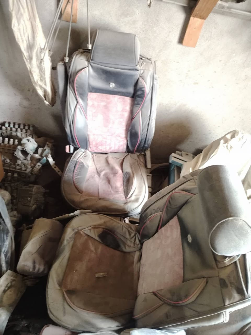 السلام عليكم عندي غراض BWM 525 بيبان 4 من عده السايق قبق صندوك جاملغ امامي صوب الصدر
بنيد + اكلج كشنات تخم كامل + الي يريدهن كاملات اسامحه بالسعر.. التواصل *********** مكاني نجف
