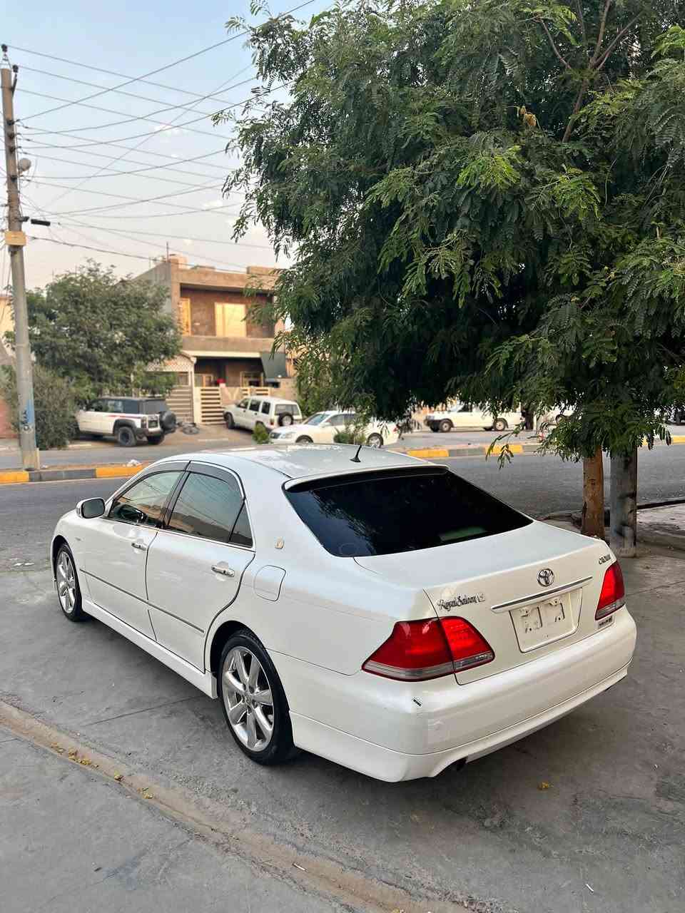 بــەناوی خوای گەورە 🤍.
مــاشااللە لە ماڵی ھەمو لایەك ..
بۆ فرۆشتن شــاھینە 2005
بڕاوە بڕاوە
كــۆدی ھەیە بەناوی خۆمانەوەیە ..
بێ بۆیاغ ✅.
گــێڕ و مەكینە گەورە 182 بێ دوكەڵ.
3 دوگمە
بــیلاد 3 پەردە...
سەلاجە 
مەركەزی
شاشە و كامێرا
حاسە
لایتی ناوچەی كوێر ..
4 كوشن كارەبا ..
سەیارەكە فول فولە تەنھا سڵاید نیە ..
كامل سپۆڕت كراوە .
تاخمێك تایە و ویلی دینگەی ئیستیل ..
ئــاوێنە ئیشارەت ..
سەیارەی ماڵانە كامل كامل مەسروف كراوە
ڕۆنی گێڕ و مەكینەی گۆڕاوە
دیسك و پاتری تازەیە
سارد و گەرم و برێكی بەسراوە
كونی گەرمی گیراوە
مشتی لكسز ✅.
كامل زینۆن ...
120 K.m رۆشتوە 📦.
سەیارەكە لۆك لۆكە چاڵ و شوخت و قوپاوی ھیچ  نیە 
سەقف و شانی وەكو شوشە وایە
ناوو دەری لۆكە ساجی شكاوی نیە ..
تەقە و ڕەقەی نیە تازە پێش و دوام داگرتوە..
ھەر ھەمو گیانی بەشەرت ئەفرۆشم 
بەشەرتی ١٠ سۆنەر و ١٠ وەستای شارەزا..

ھەر ھەمو شتێكم نوسیوە ڕەحمەتت لێبێ  پرسیاری عەیب و عاری سەیارەكە مەكە ٢٥٠ مەسرفم نەھێشتوە ..

نــرخی 55 گەڵاو مەجالێكی زۆر كەمە..
شتی جوان بە پارەی جوانە ھەرزان تر ھەبو ئەوە بكڕە بچوكی ھەمو لایەكم 🥰.

لە كەلارم ...
***********
