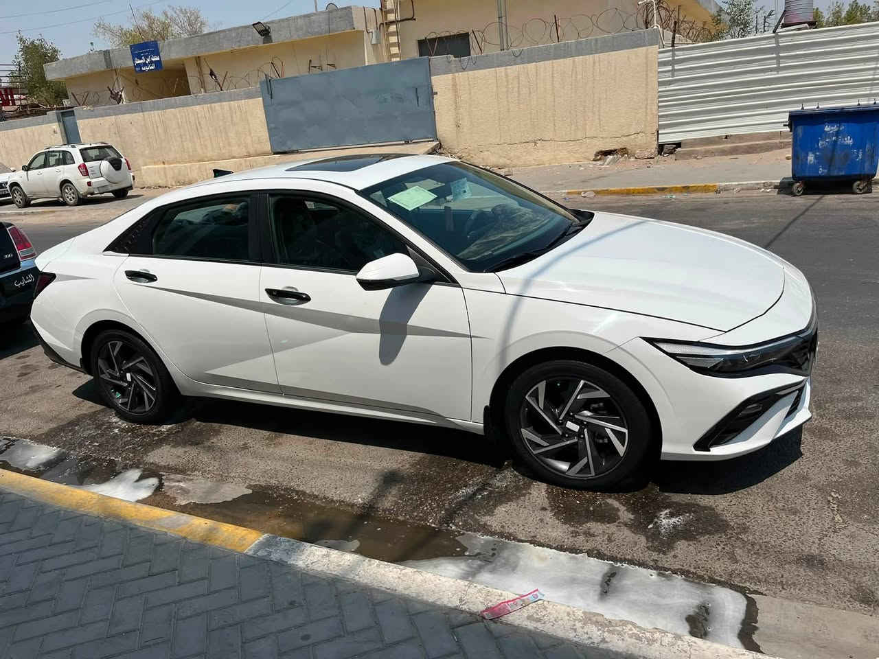 السلام عليكم  النترا ٢٠٢٤ خليجي مكينه ٢٠٠٠
السيارة كفاله عام
سيارة ماشيه 35 الف 

المواصفات 
بصمه تشغيل + بصمه ابواب 
حساس امامي خلفي 
انارة ترحيب
تبريد قطعتين 
كامرة خلفيه دوارة 
تحكمات ستيرن
فتحه 
شاحن لا سلكي
مري شفط 
صندوق ذكي
مثبت سرعه 
ثلاث انضمه قيادة 
مانع انزلاق 
شاشه ابل كار بلي 
لد امامي LED
تخم تاير 
سبير ما نازل 

سعر182
***********
مكاني البصره شركه ابواب الرحمه سياره
