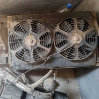 لبيع سبلت شقال تصال على هاذه رقم 07843101826