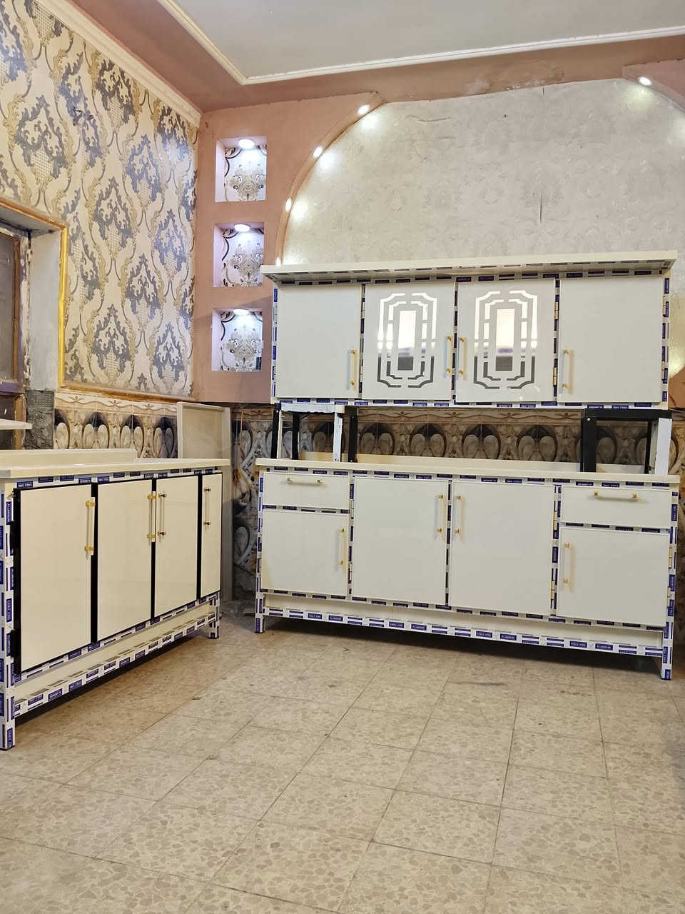 كاونتر جديد درجة ولة شغل تركي ابليت اصلي مرمر تركي📝
السعر(خاص)💸
يوجد خدمة توصيل 🚛
الرقم (***********)📞
القياسات الكاونتر مترتين مرمر وملحق مترتين
السنك متر ونص مرمر 📏
المكان بغداد مدينة الصدر قطاع (23) 🏢
يوجد الوان 
ويوجد عملية استبدال الكاونتر القديم في الجديد
ويوجد تفصال حسب طلب الزبون 🧍 
هلان وسهلن......🛑
