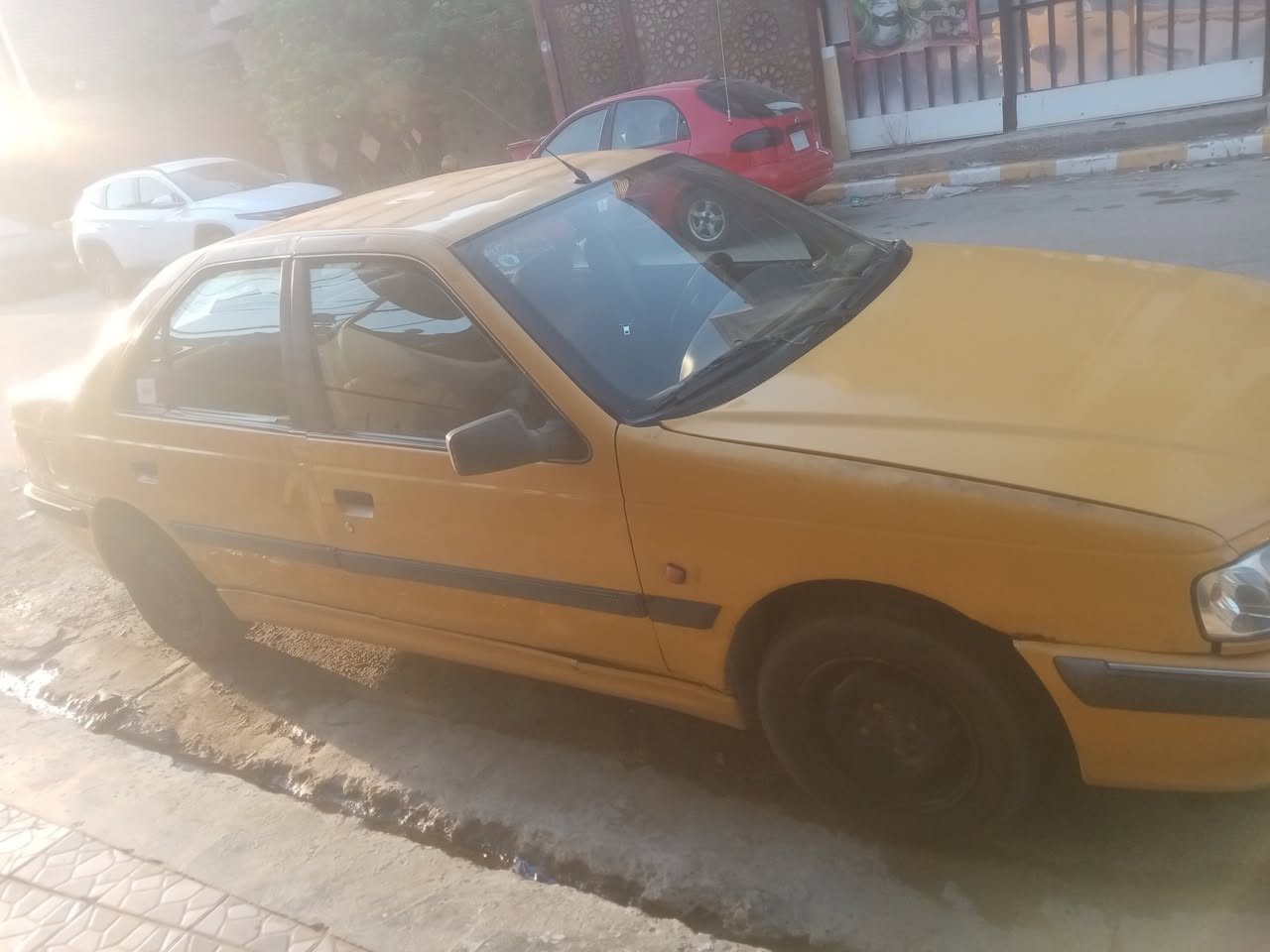 بيجو بارس موديل ٢٠١٥ مكفوله من كير مكينة وتبريد وبدون صبغ وتخم تايرو دواخل ابلاديه وسنويه لل٣٠ مصفر هيىه وغرامه سعر ٣٥ المكان شهداء البياع شارع المضخة الاول *********** * ***********

