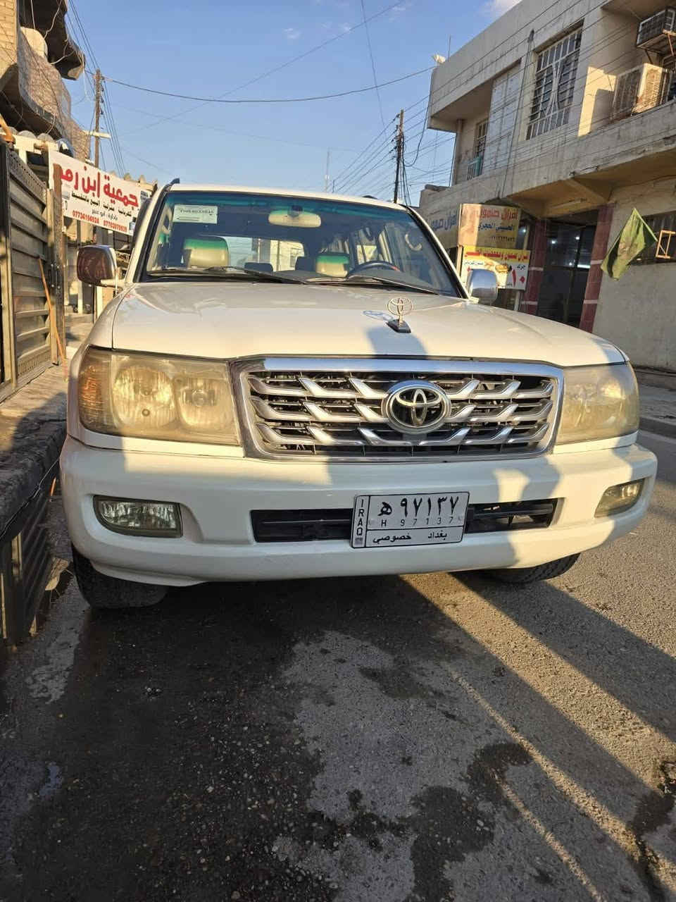 تويوتا لاندكروزر 2007 مونيكا GXR خليجي 
اللون أبيض 
فول مواصفات سلايد
ثلاجة، أربع جامات أوتو
، تبريد مركزي وبصمه عدد ثنين
شاشة آيباد،  كلش حلوة
السيارة باقيـة بلاديه

ما بيها صرف ولا دخان
 
گير ومكينة بشرط
نظيفة كلش وما بيها أي خلل
4 تايرات جديد ،  ما تحتاج شي
السعر 162 ورقه وبيهه مجال بسيط 
بغداد جسر ديالى القديم 
شرط تحويل 

أرقام المالك:
***********
***********
