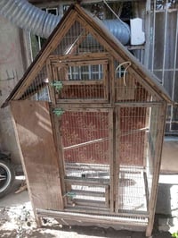 متاح قفص الطول متر  كما موضح بالصوره  مكاني بغداد الامين الثانيه  ‏‪07...
