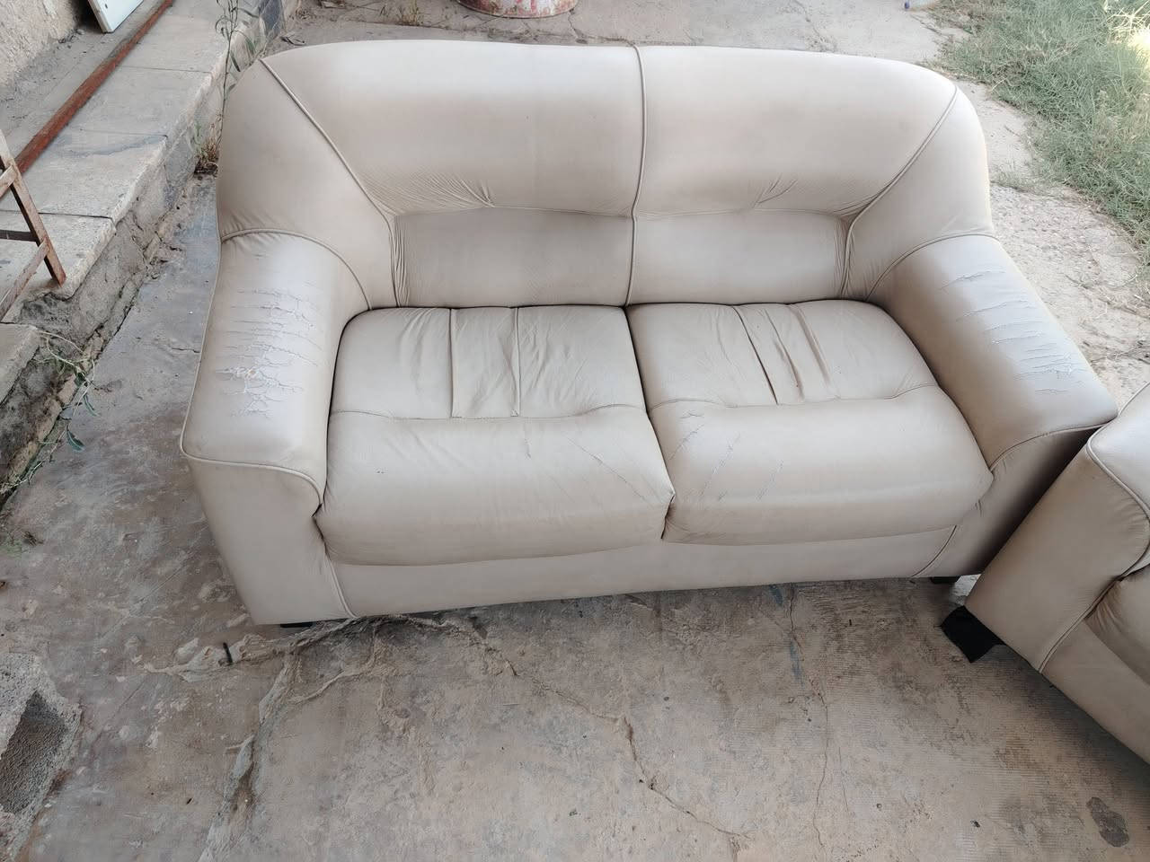 تخم جلد نضيف سعر 125000 مكان بغداد  رقم ***********
