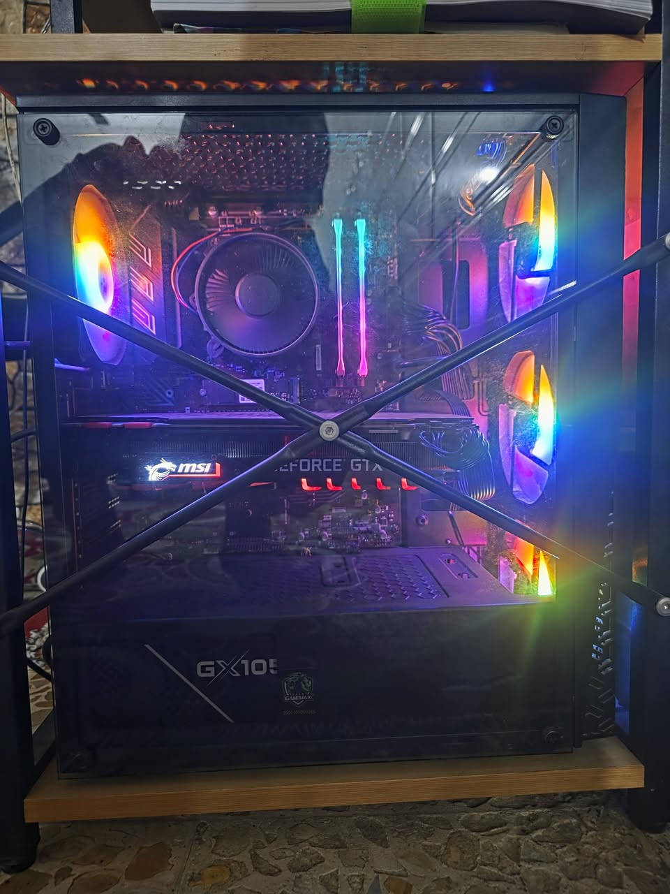 GTX 1080 Ti • i5-8500 • بملحقات