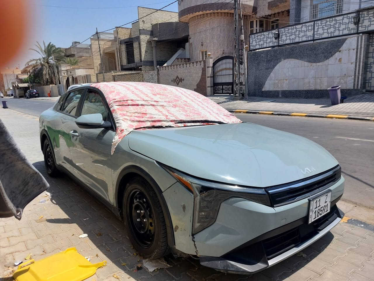 السلام عليكم للبيع كي 4 بغدادحره متجايه هنا بالعراق موديل٢٥ ماشيه ١٨الف مكانها نجف نقصها بك لايت السعر  *********** اتصل على @رقم
