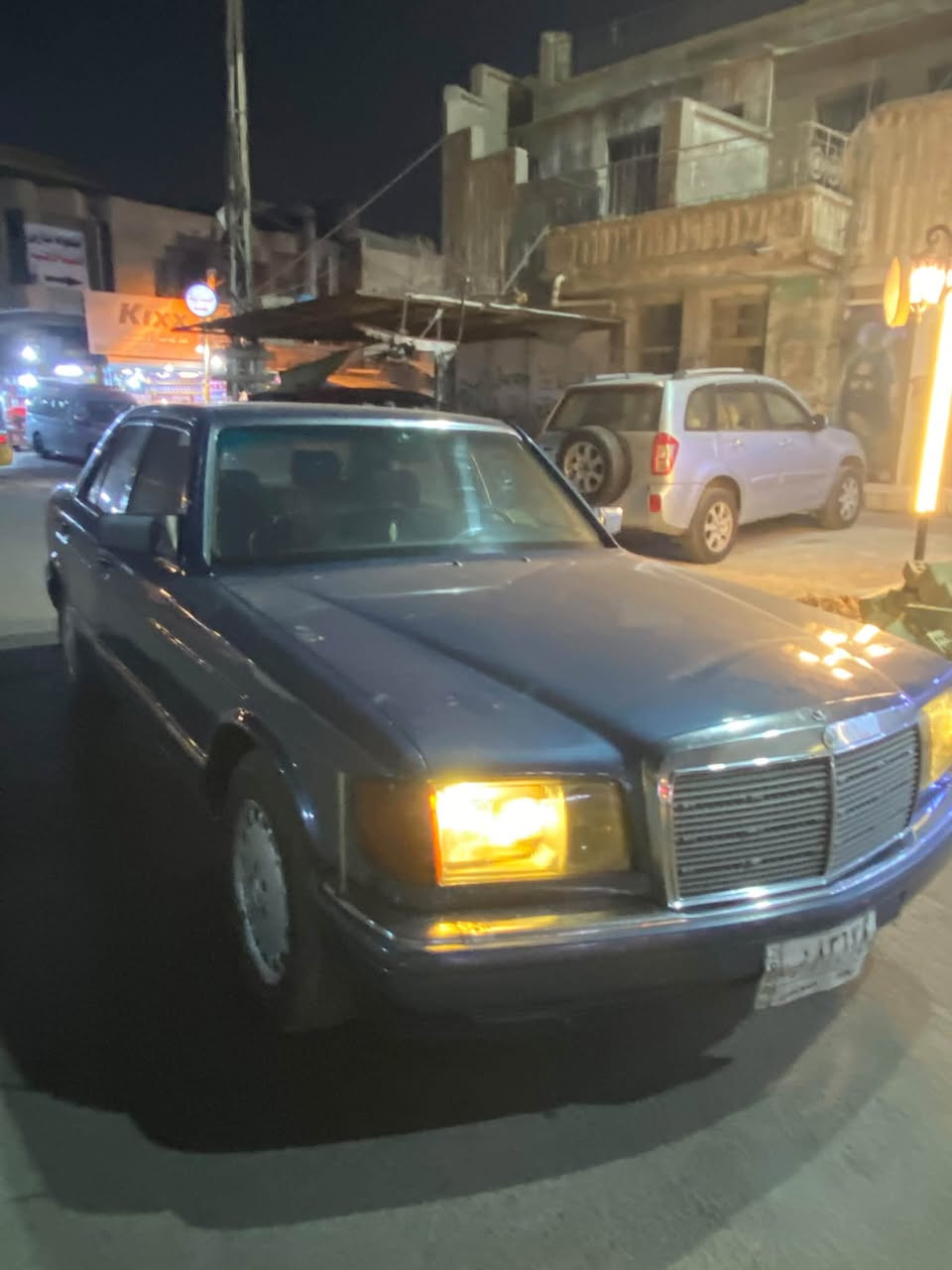 سلام عليكم مارسيدس 1990 سياره تعمير كله جديد كير مكينه بجيس تخم تاير غرفه جديده تبريد شغال وثلج سياره جاهزه على آخر حبابه ما ناقصها أي شي رقم بغداد مشروع وطني سياره امنه الله جديده بدون حادث كفاله من الحادث 
عنوان السيارة بغداد الجديده شارع المسيح 
السعر 58 وبيها مجال بسيط 
***********
