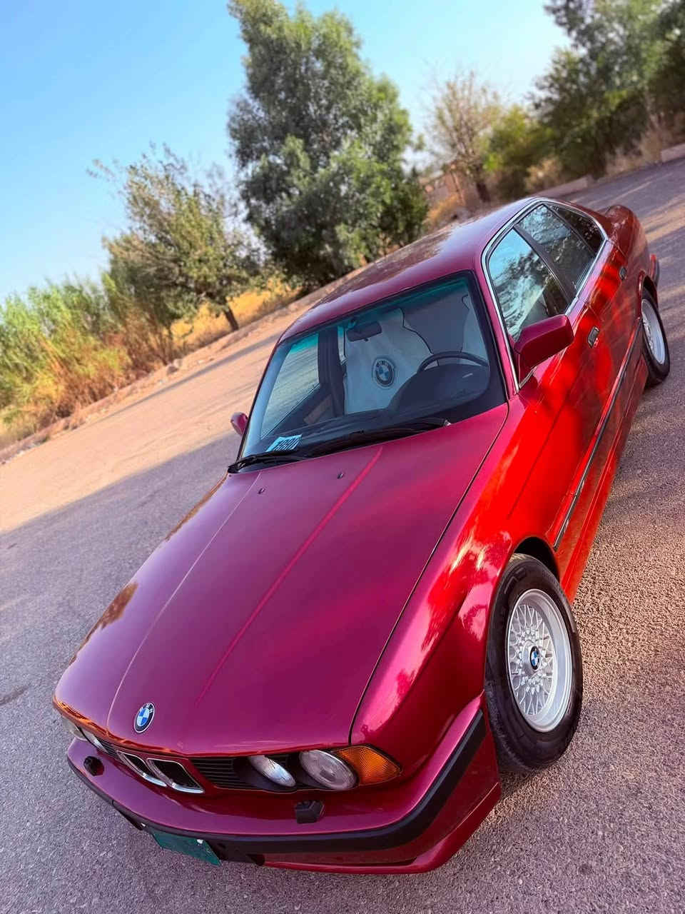 سەرەتا بەناوی خودا
BMW/ 1990/520/
گێرعادی 🕹️٥٢٠
جوارجام کارەبای ئارم پلاستیک هەولێر بەشەرت 
تاعمی پێشو پشت mتازە کراوەتە سەری 
جوار تایەو ویلی لۆکی لە ژێرە ویل حەسیر 
پەمپ عامە بۆجوانی بێڵێدران 
رەنگی هەناریەکی زۆر جوانە 
گێرو مەکینەی بەشەرت لۆک
سەیارەکە کامڵ مەسرەف کراوە 
تەقەو رەقەی بەشەرت.
نرخی/22‌‌ $/ گەڵاو مامەڵەیەکی کەم 
/ژم)(***********) واتسئەپو ڤایبەری لەسەرە،
