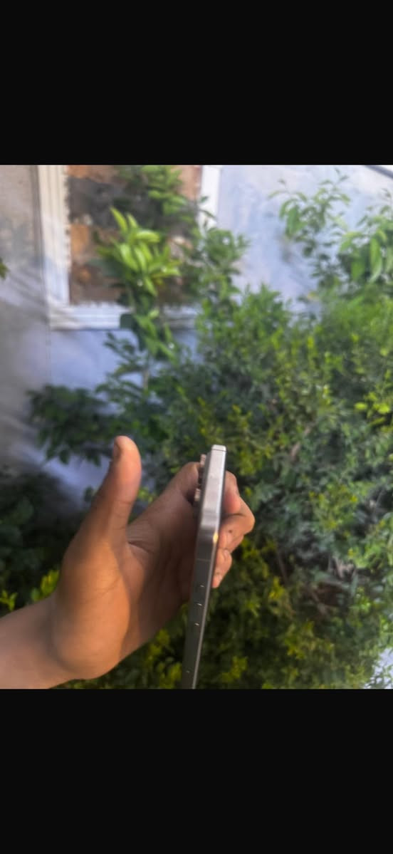 السلام عليكم ايفون ١٦. برو ماكس. للبيع. الجاهز جديد  بطاريه ٩٣. الجاهد جذيد بمعنه الكلمه. مكفول من كلشي. عنواني بغداد  السعر وليون ٢٢٠. وبي مجال اتصل و بيك خير و تدلل.  الجاهز ماستر  رقم الهاتف ***********
