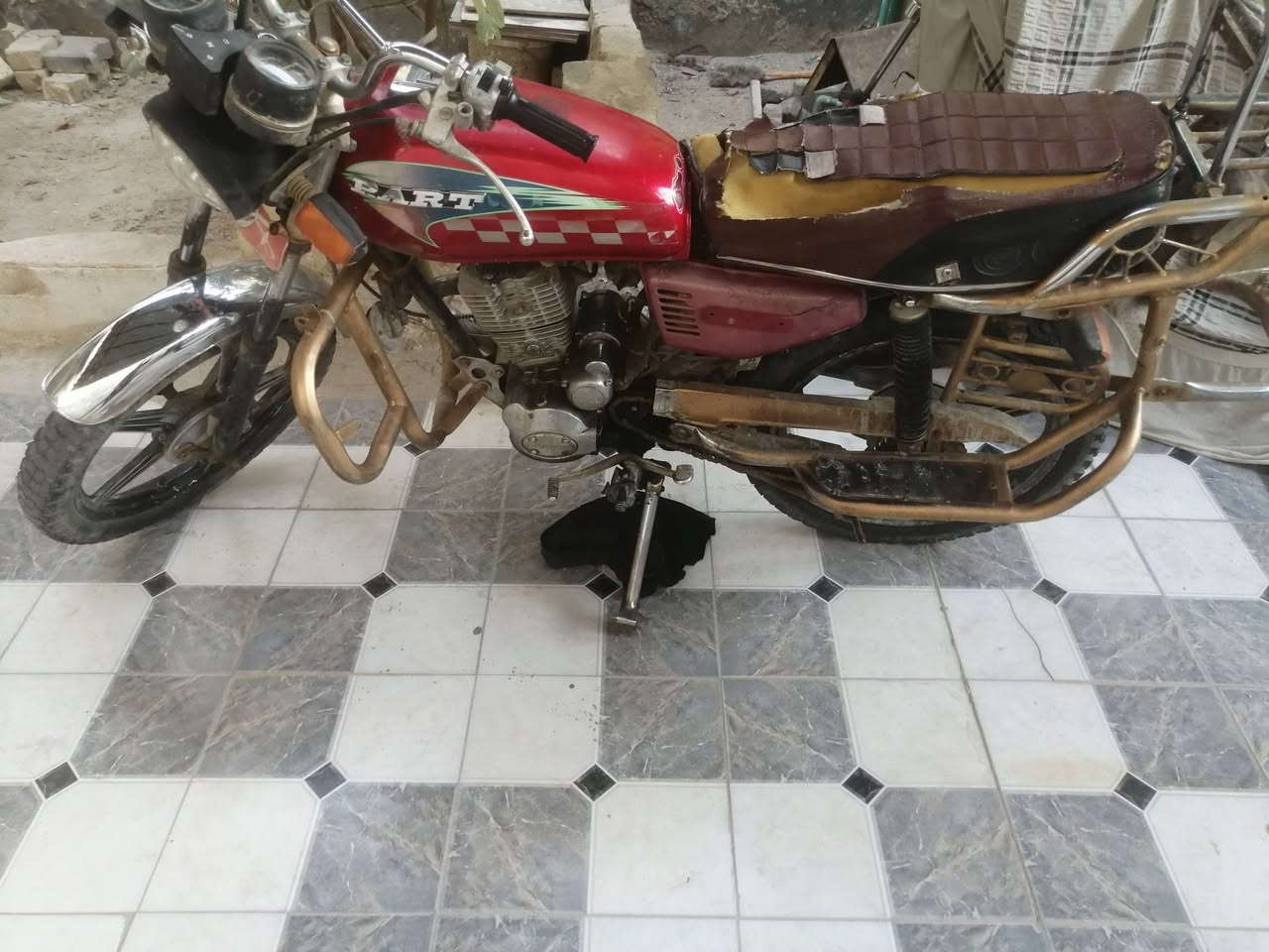 دراجه نوع بارت ((((أوراق أصولي)))) السعر 350الف وبيها مجال بسيط لشراي رقم راعي الدراجه*********** المكان الرميثه
