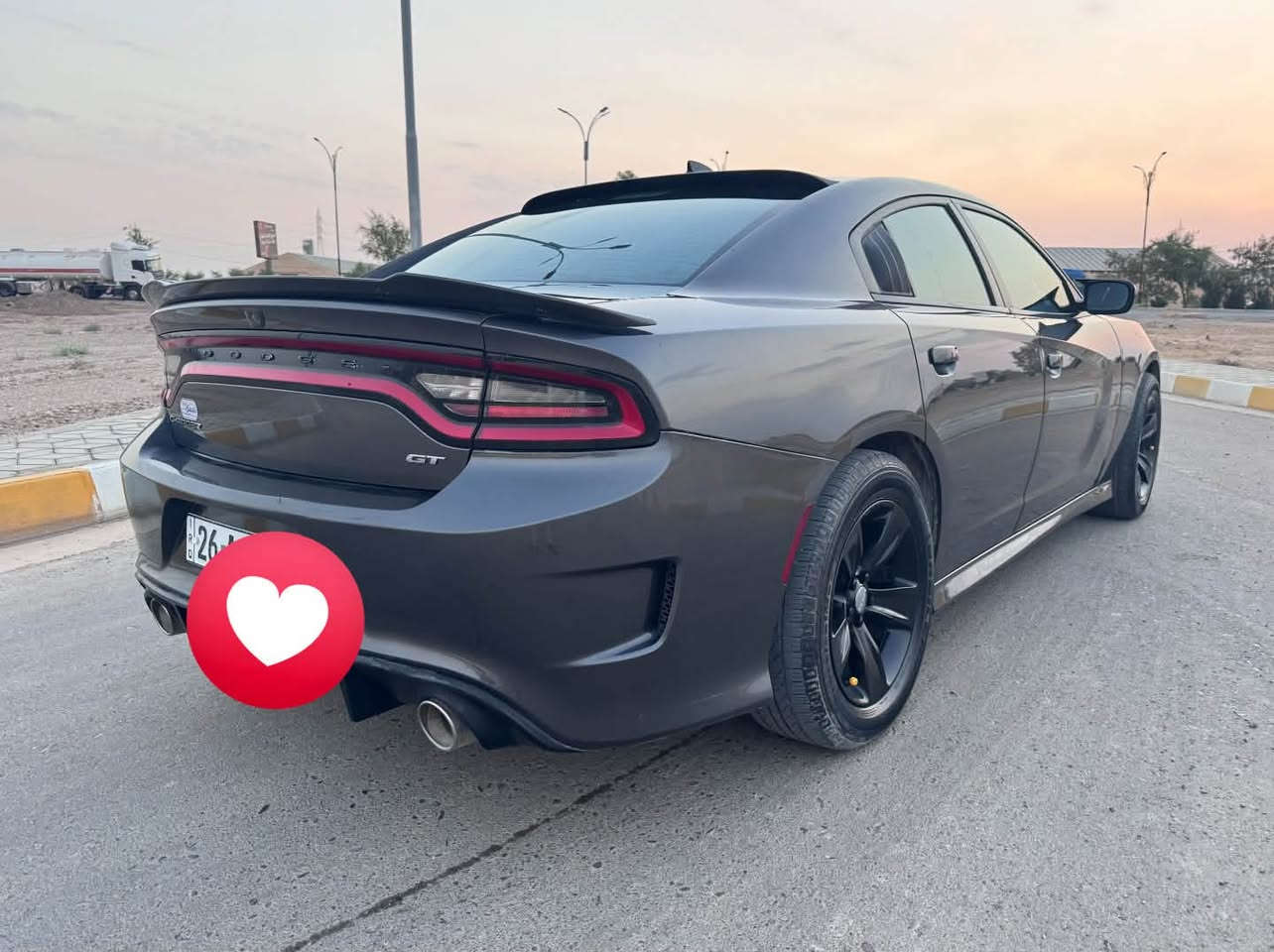 للبيع دوج جارجر
أصل أصل GT بلس
موديل 2020
المحرك : V6.  3.6L
قماره سوده بلاد 
ماشيه 91 ميل
غرفه سوده
(اوتو فور ويل) يعني مايشتغل الا بالطين او المطر او من تبطنش فقط ...السياره تبقى تو ويل بالمشي الاعتيادي تبقى عالدفع الخلفي
فتحة سقف سلايد
مقاعد شامو وجلد كهربائي
رادار جانبي
شاشه كبيره مع نضام كار بلي
سستم صوت الباين
حساس خلفي
دخول ذكي (بصمة)
كير شفتر بالستيرن 
دكمه سبورت
سوبر تراك باك
كشنات حضن وخزن وتدفئه وتبريد
ملاحظة/ حادث السياره 
جاملغ خلفي والبنيد والجاملغ اليمين
الباب الخلفي كلير  
مكاني تكريت
***********
سونار موجود 
السعر 175$ 
مراوس مع اكورد هايبرد او كامري هايبرد هم يرهم

