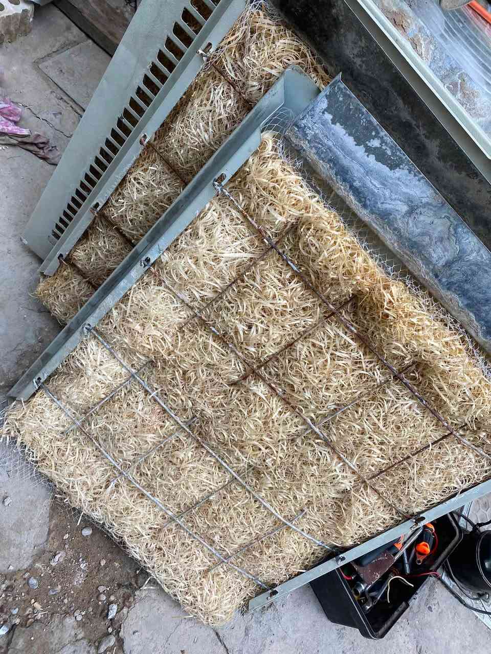 مبرده تيربو جديده مشتغله شي قليل حجمه الفين ونص مكاني جسر الغزالية سعر ١٢٥ وبيه مجال رقم ***********
